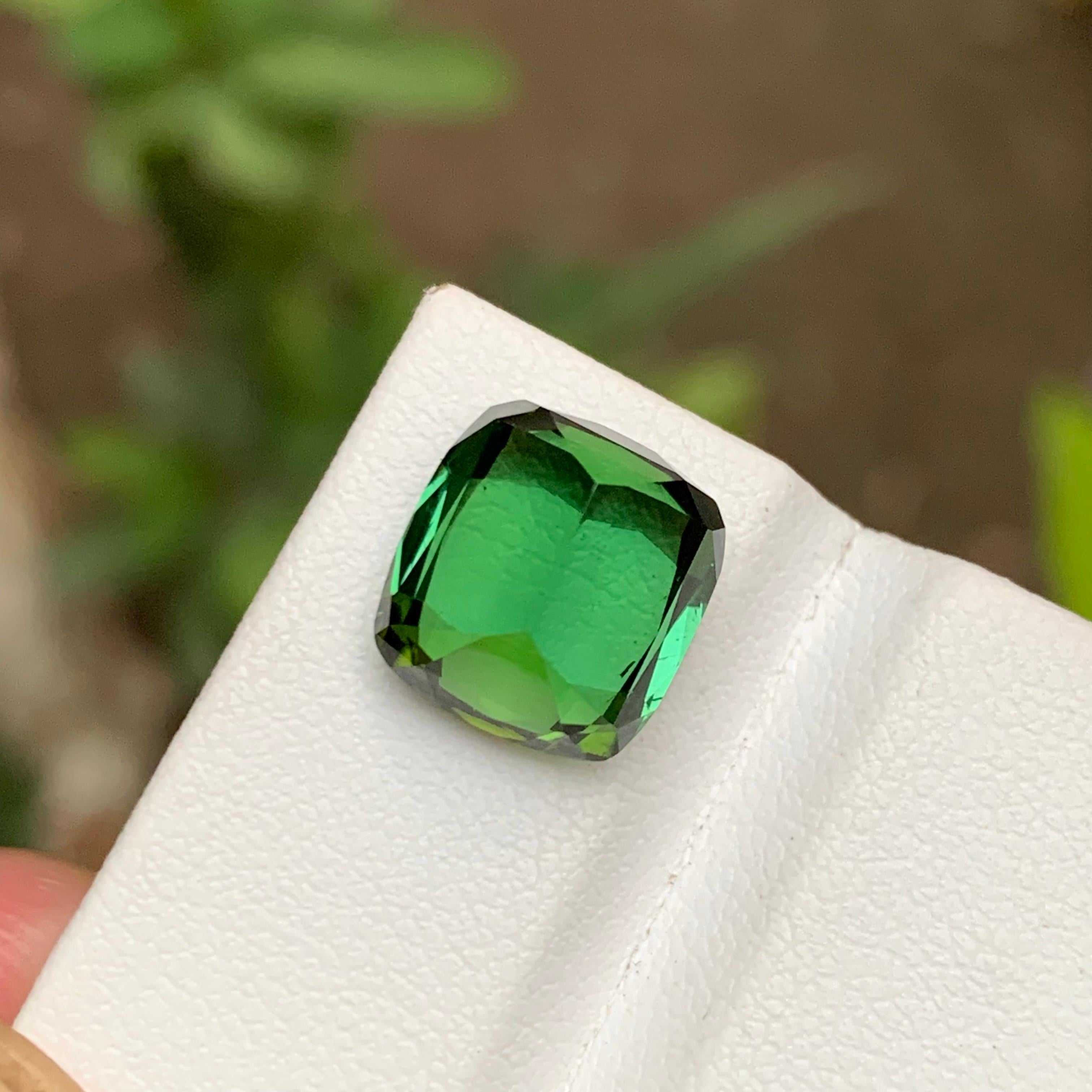 Pierre précieuse tourmaline naturelle verte de 6.95 carats de taille coussin pour bague, bijouterie à pendentif en vente 5