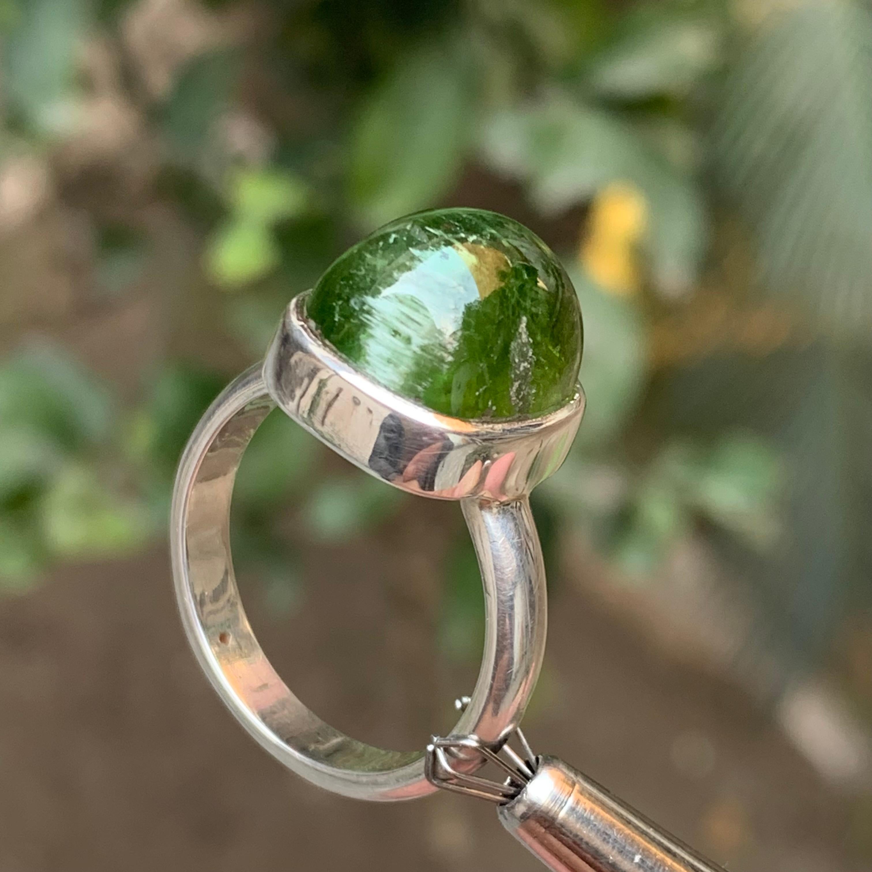 Green Natural Tourmaline Gemstone 925 Sterling Silver Handmade Cocktail Ring In New Condition In Peshawar, PK