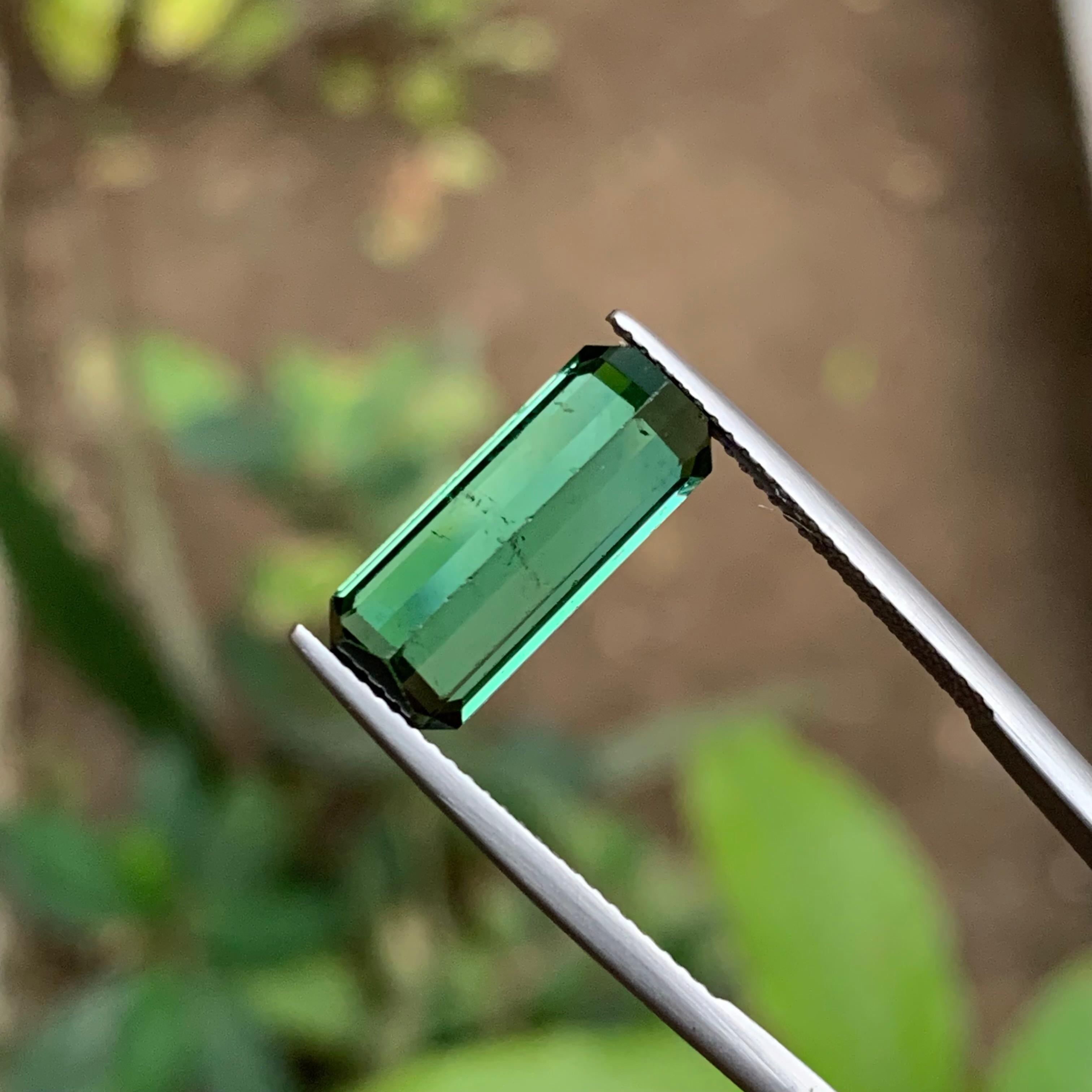 Gemas sueltas de turmalina natural verde talla esmeralda alargada de 5.50 qt-Joyería en venta 2