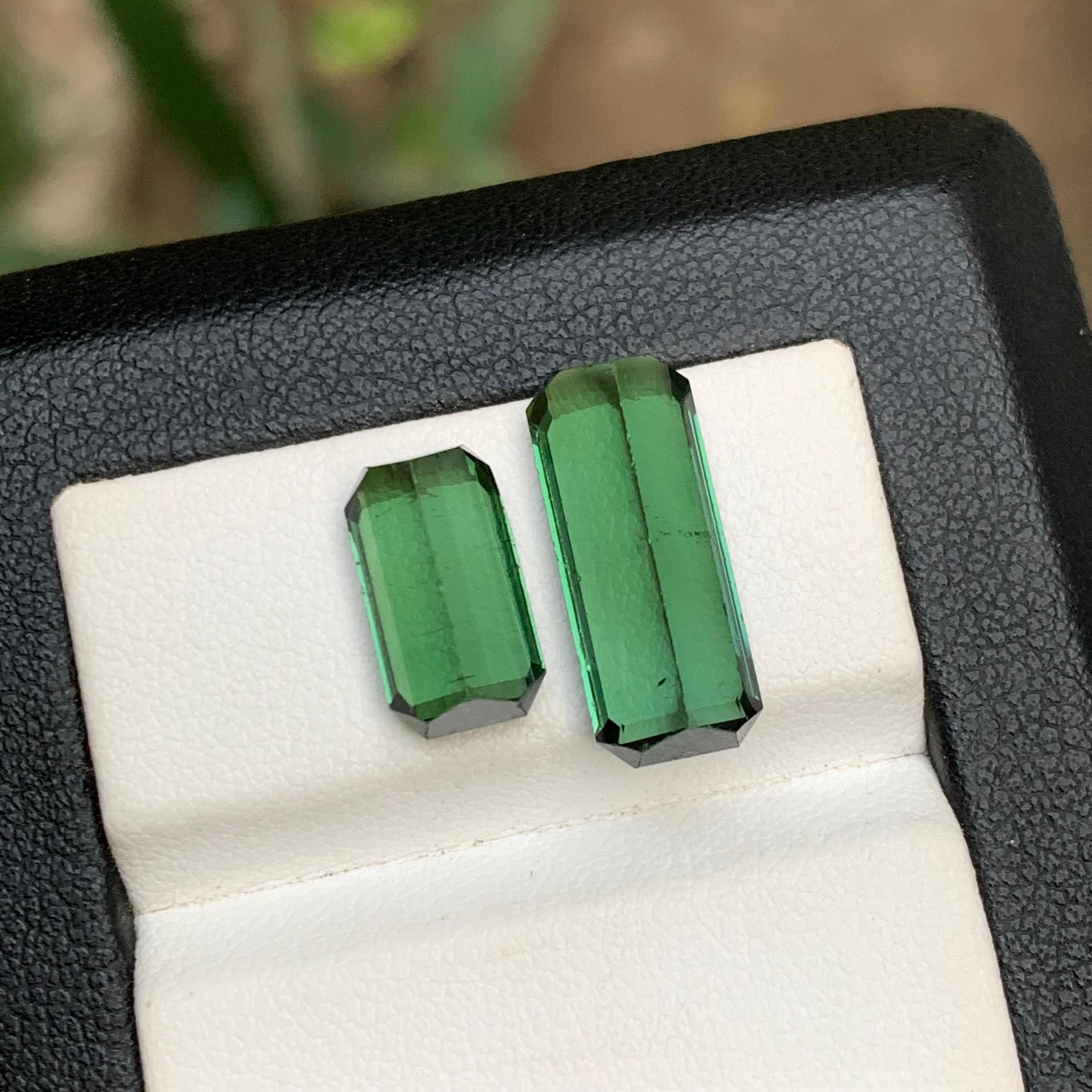 Grüner Natürlicher Turmalin Lose Edelsteine 8.95 Ct Länglicher Smaragd-Schliff-Schmuck (Smaragdschliff) im Angebot