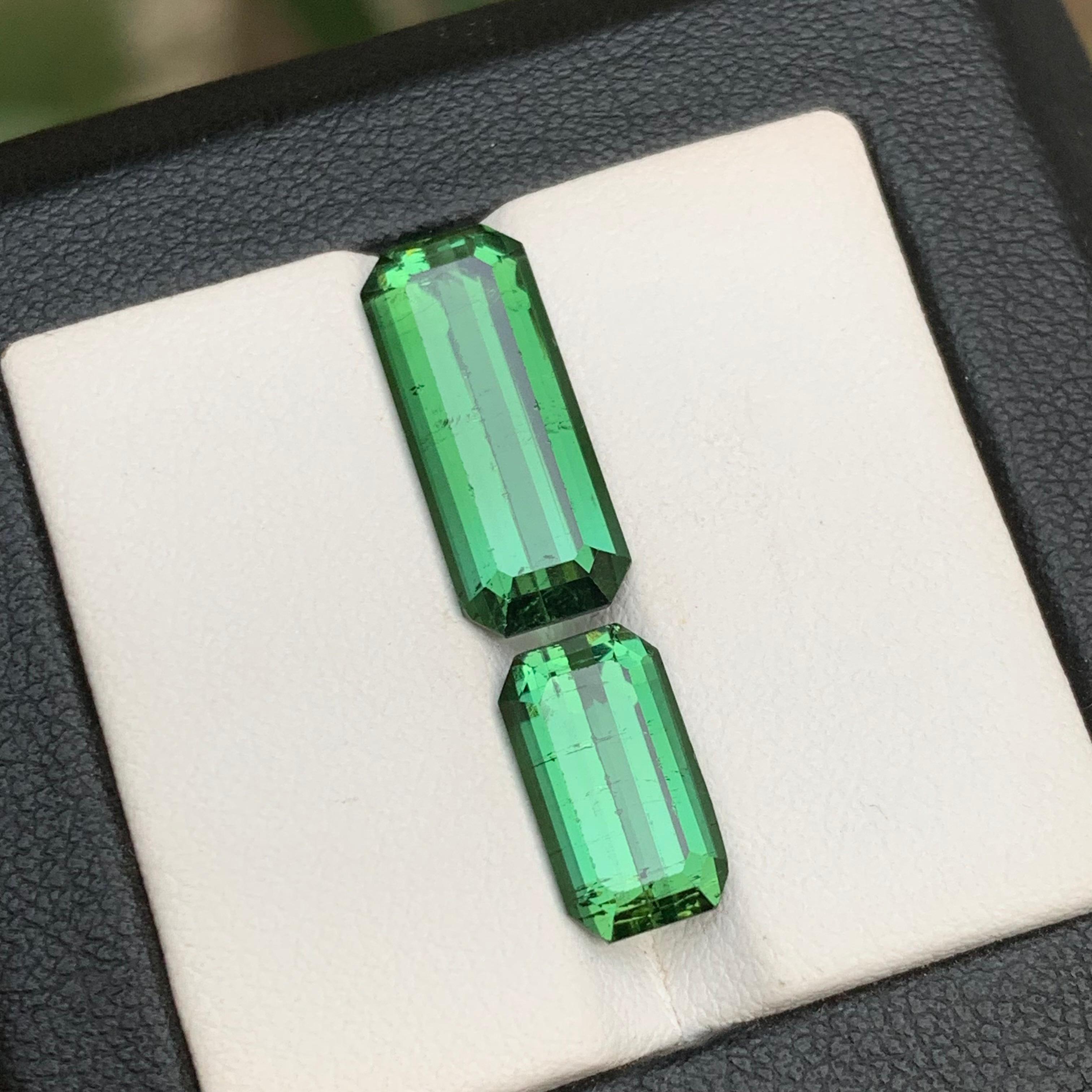 Grüner Natürlicher Turmalin Lose Edelsteine 8.95 Ct Länglicher Smaragd-Schliff-Schmuck im Angebot 1