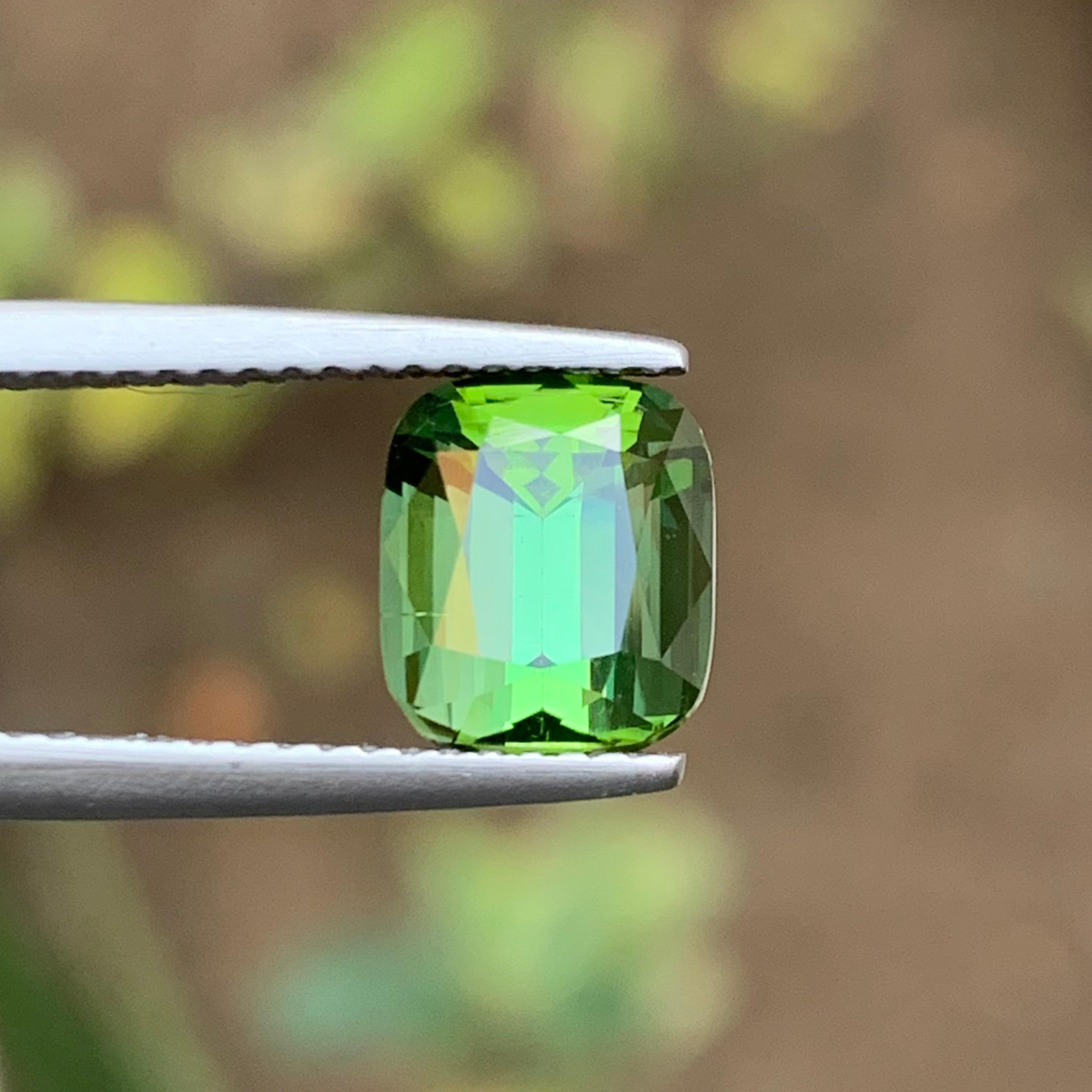 Green Natural Tourmaline Ring Loose Gemstone 2.55 Carat Cushion Cut for Jewelry For Sale 6