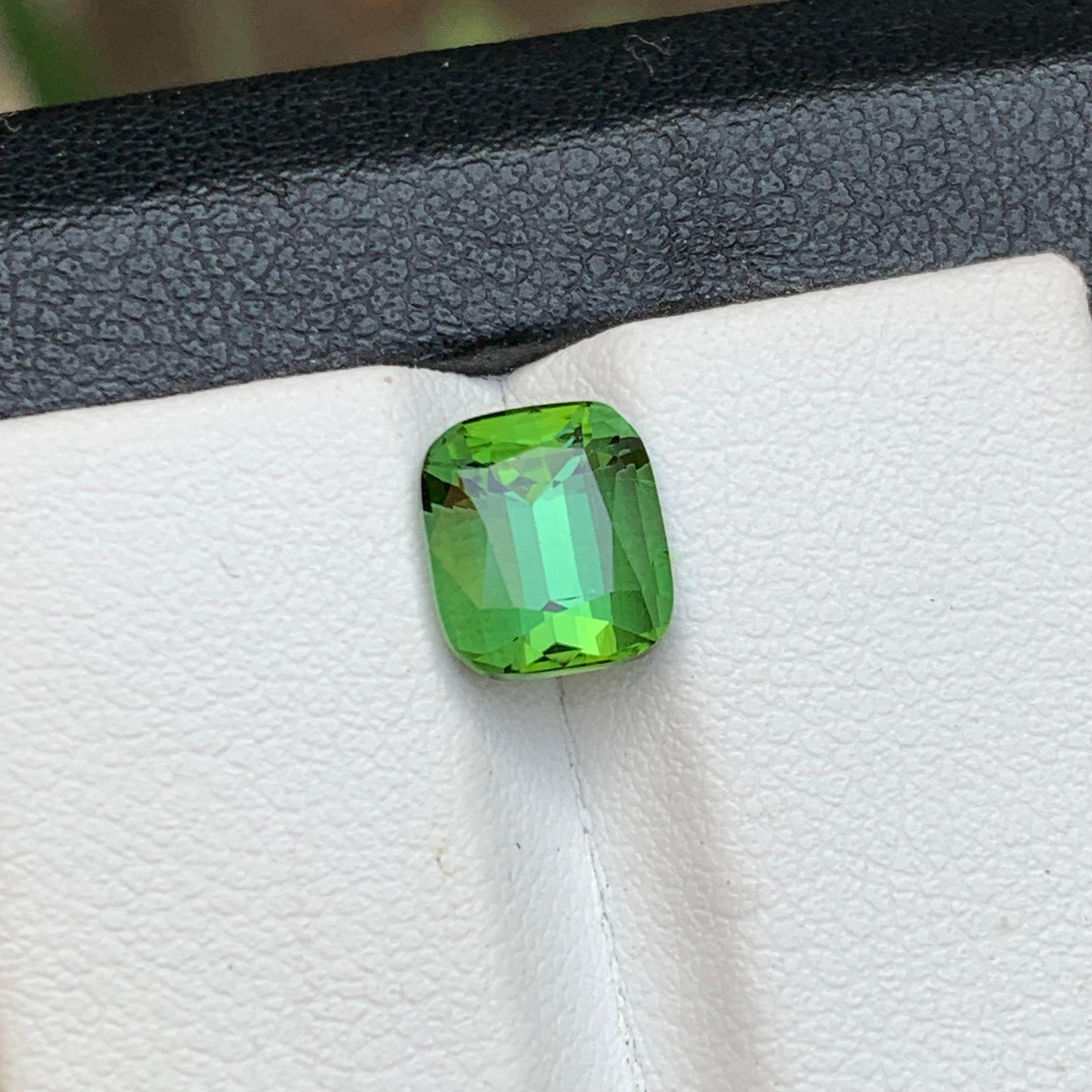 Contemporary Green Natural Tourmaline Ring Loose Gemstone 2.55 Carat Cushion Cut for Jewelry For Sale
