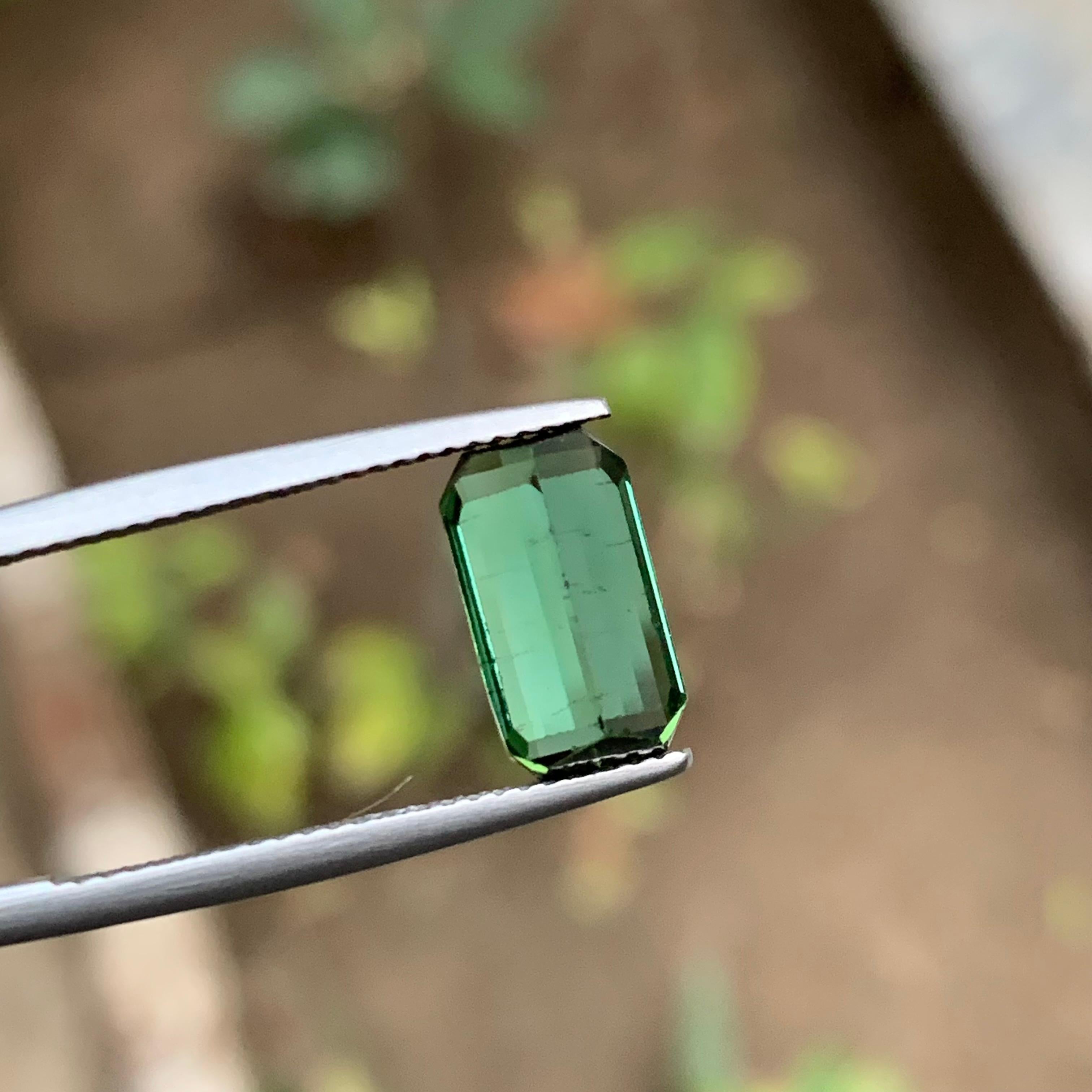 Grüner natürlicher Turmalin Ring Lose Edelstein 3,45 Karat Smaragdschliff für Schmuck im Angebot 3