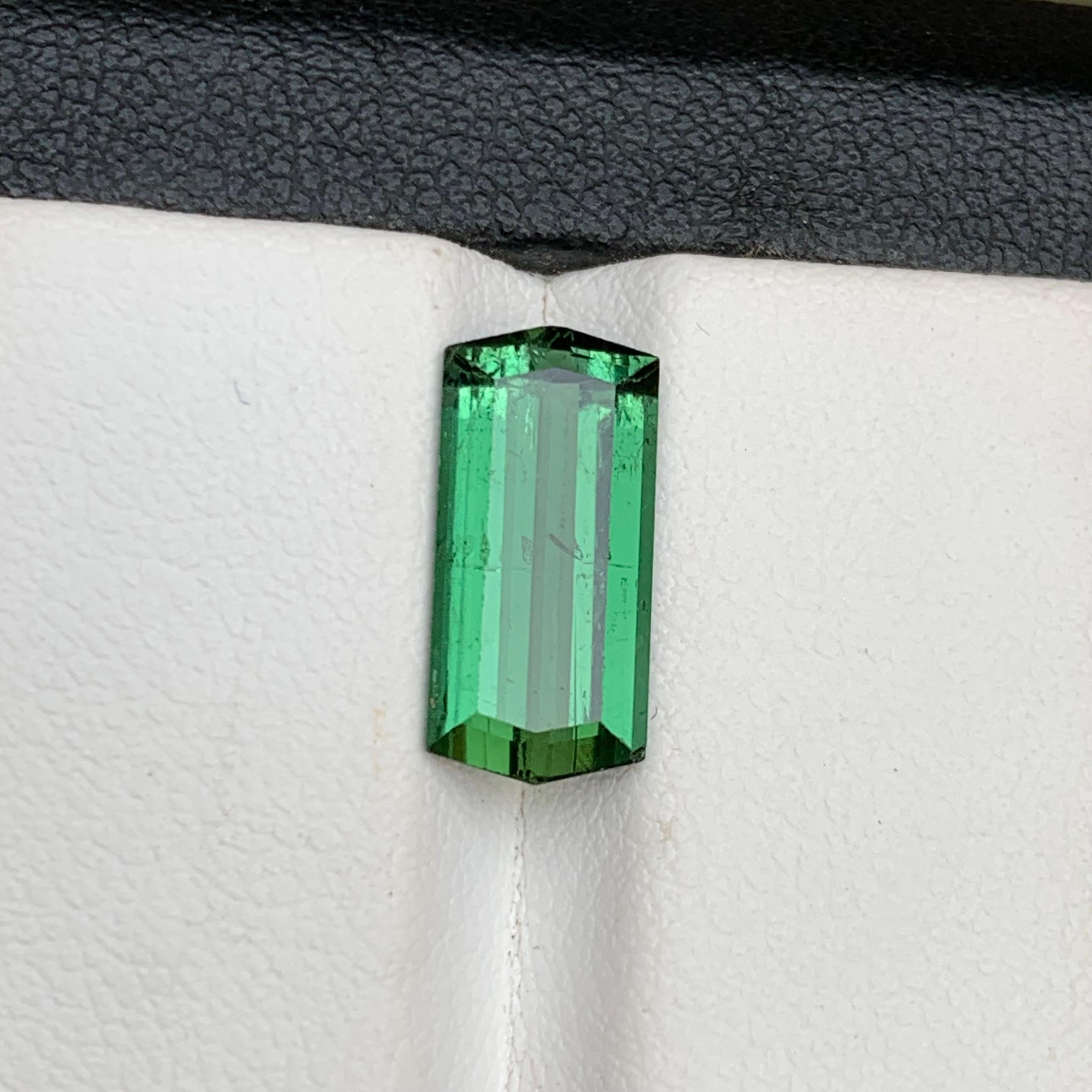 Green Natural Tourmaline Ring Loose Gemstone 3.70 Ct Modified Emerald Cut-Jewel For Sale 2