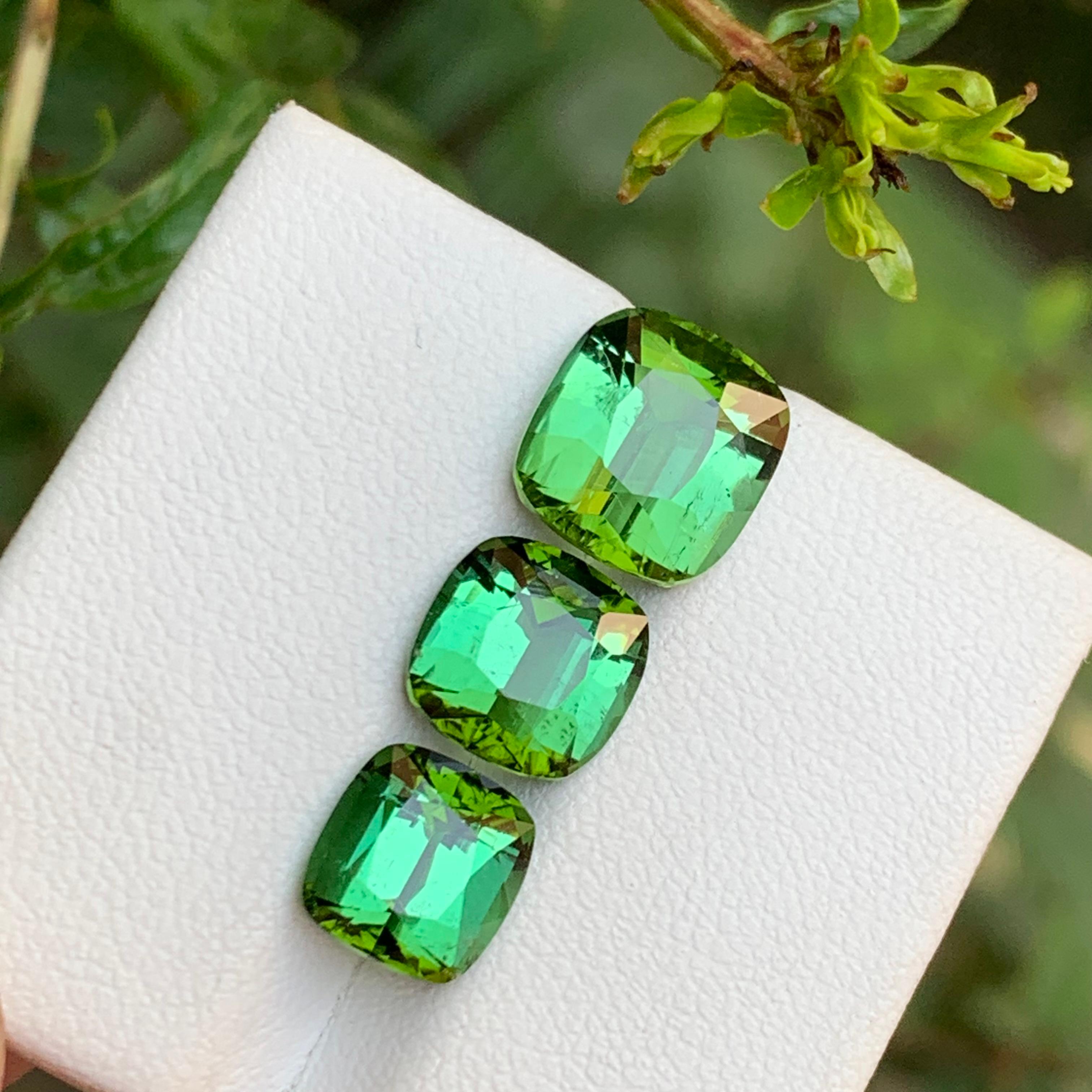 Green Natural Tourmaline Ring Pendant Gemstones 8.55 Ct Cushion Cut for Jewelry For Sale 5
