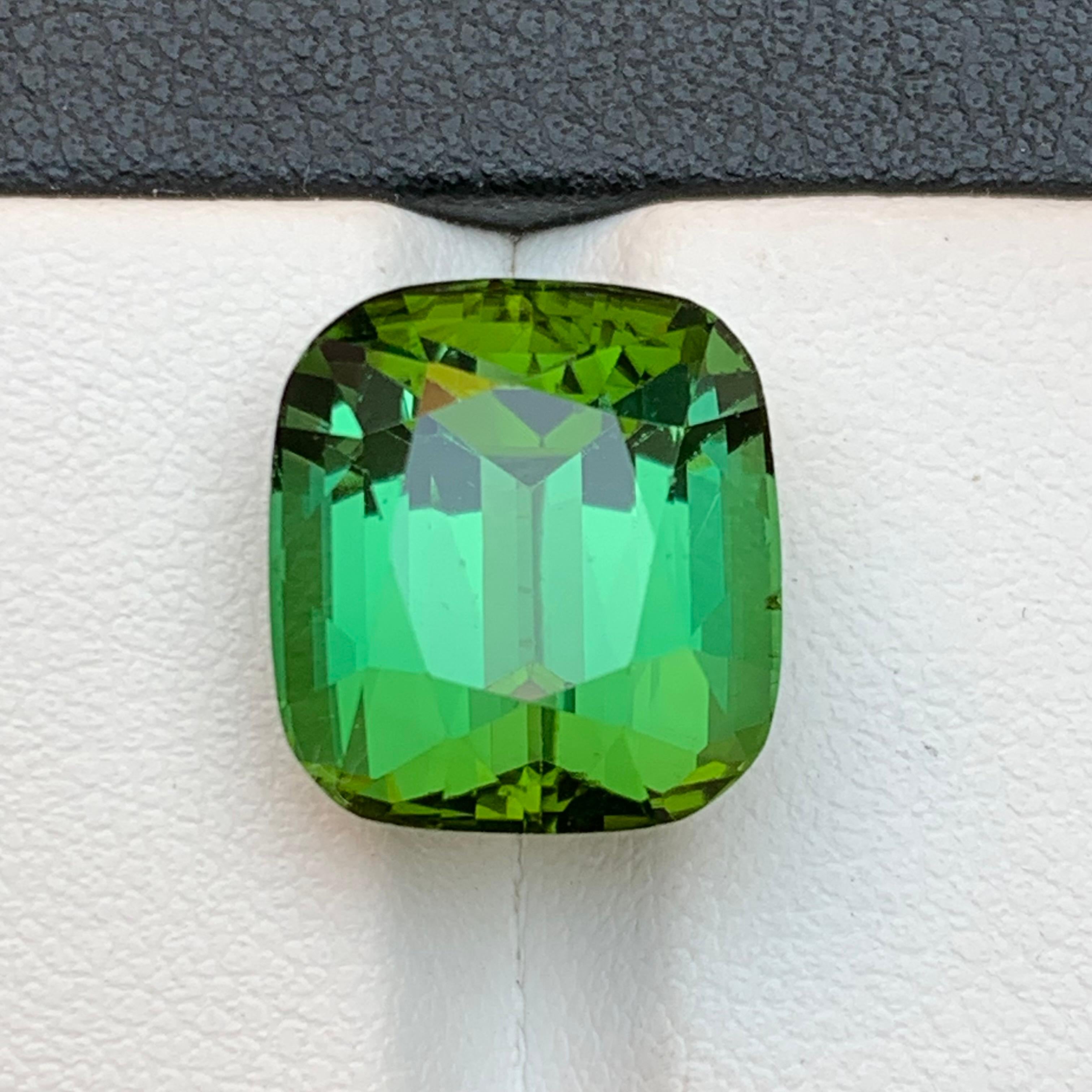 Green Natural Tourmaline Ring, Pendant Loose Gemstone 12.95 Ct Cushion Cut-Jewel In New Condition For Sale In Peshawar, PK