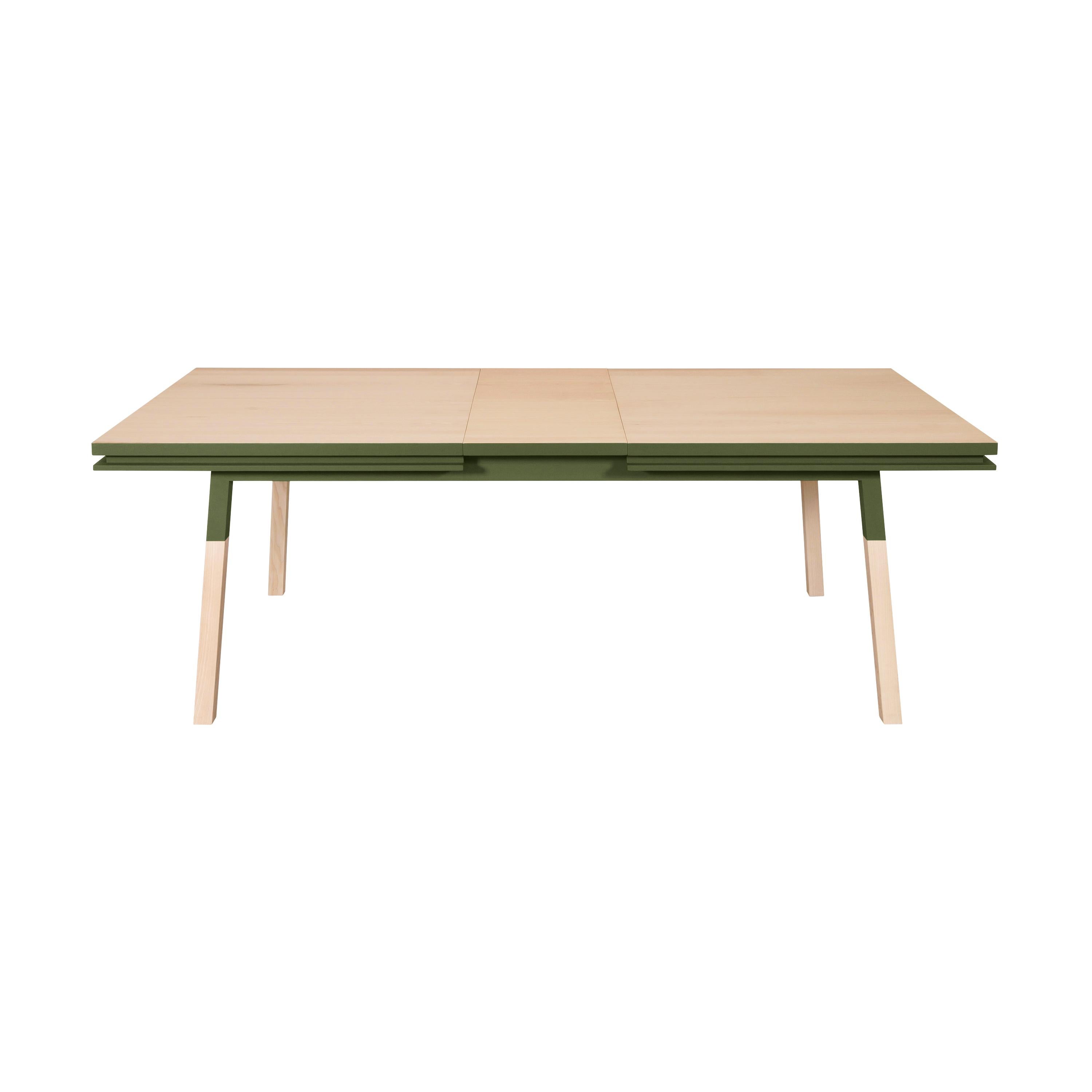 Fait main Table de salle à manger extensible en bois massif vert et naturel, design E. Gizard en vente