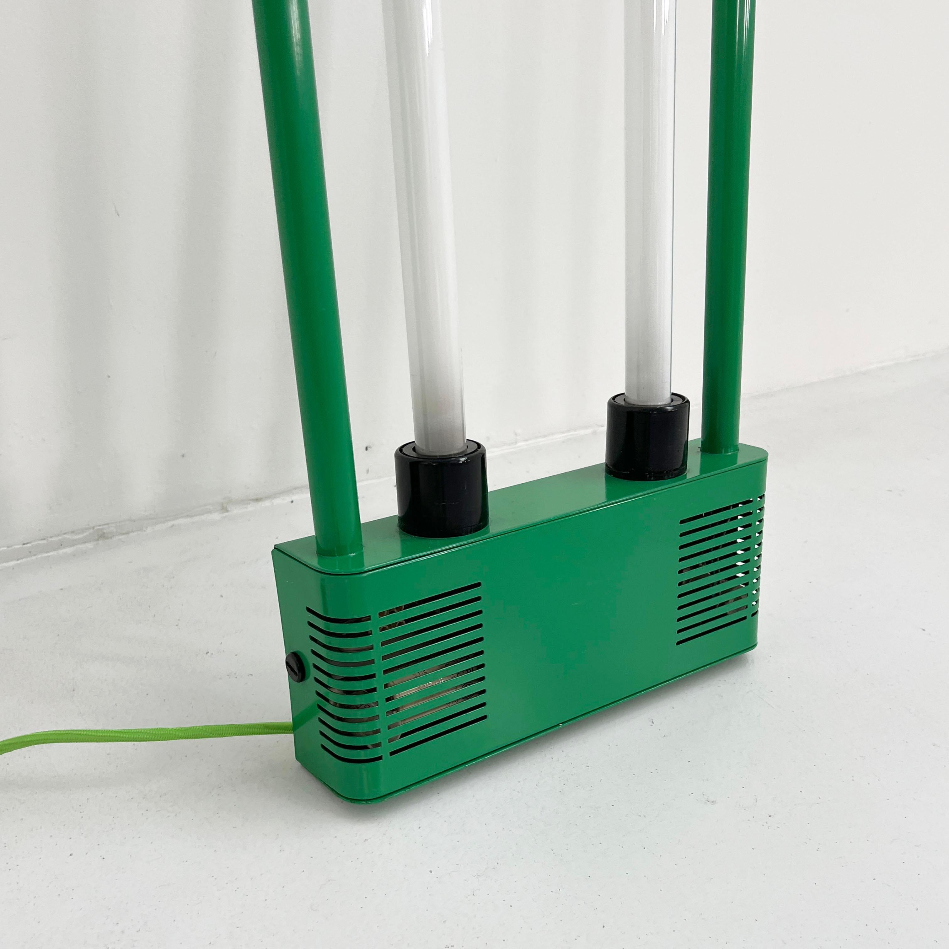 Italiano Lampada al neon verde di Gian N. Gigante per Zerbetto, anni '80