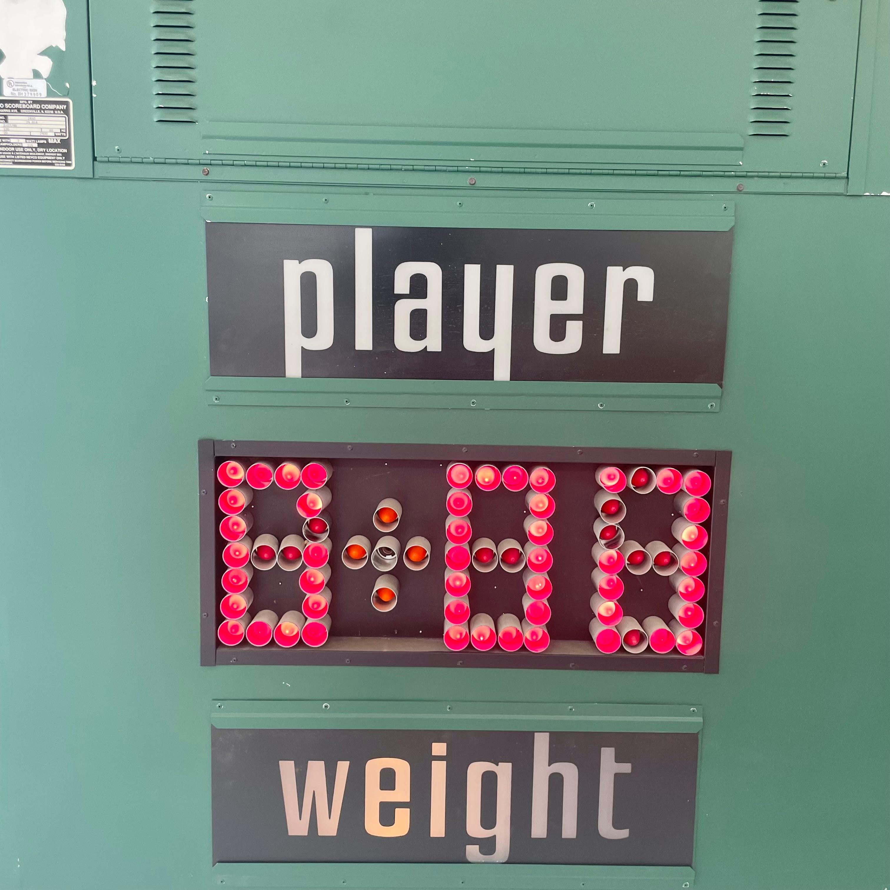 Green Nevco Christmas Light Scoreboard, 1998 In Good Condition In Los Angeles, CA