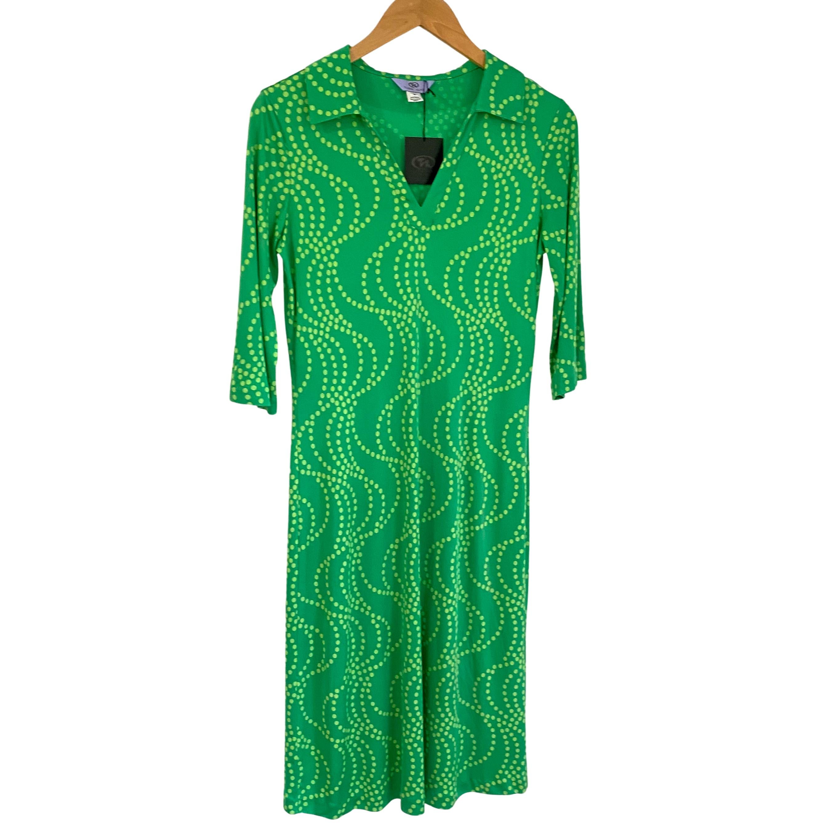 Cool chic polo dress with 3/4 sleeves in green buttery silk jersey.
Authentic FLORA KUNG silk dresses are made in premiere quality, long-filament silk yarn which gives a natural simmering glow and a buttery, luxurious feel. 
US 2 = UK 6 = French