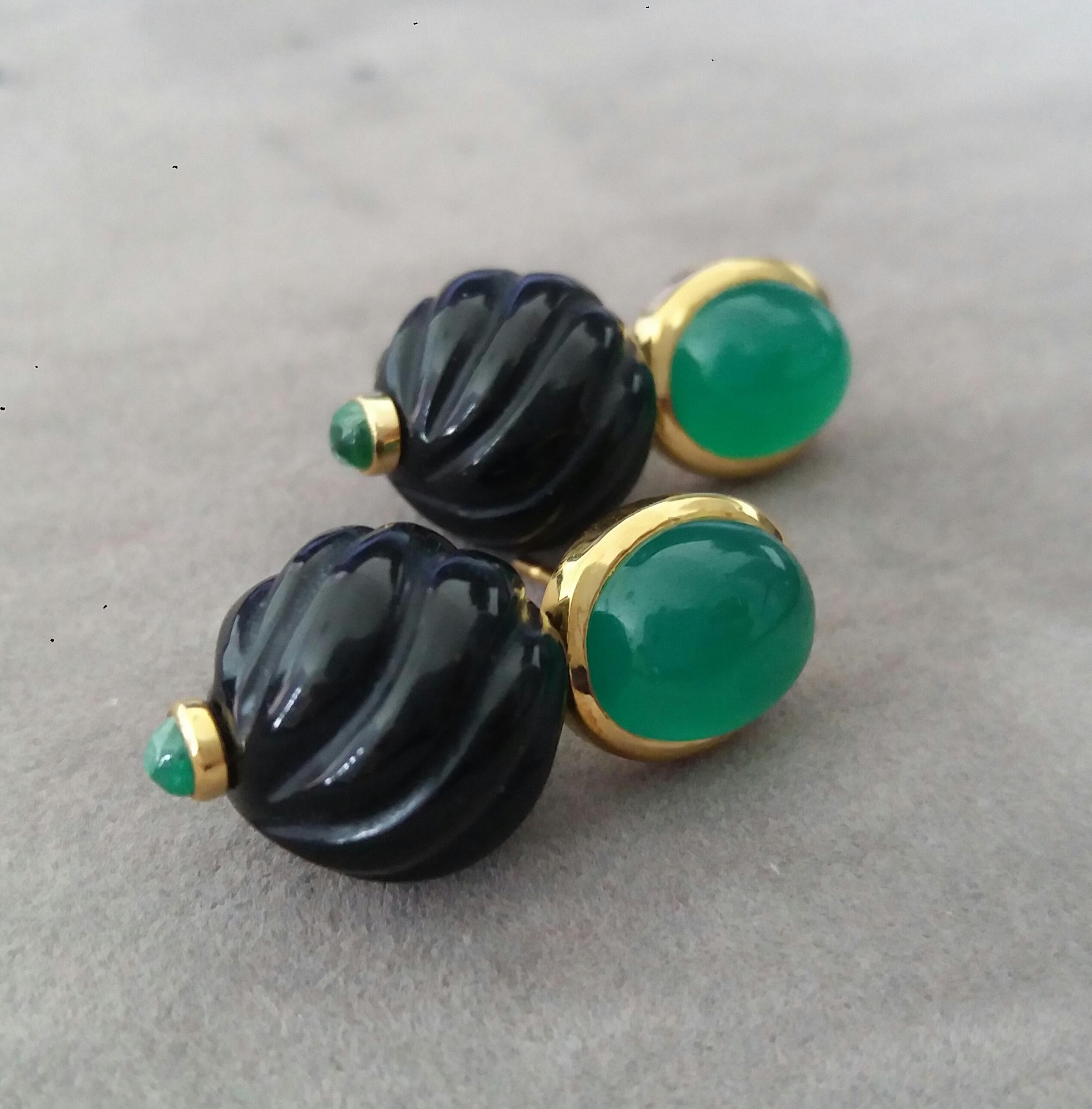 Green Onyx 14k Gold Black Onyx Emerald Cabs Carved Round Beads Stud Earrings For Sale 1