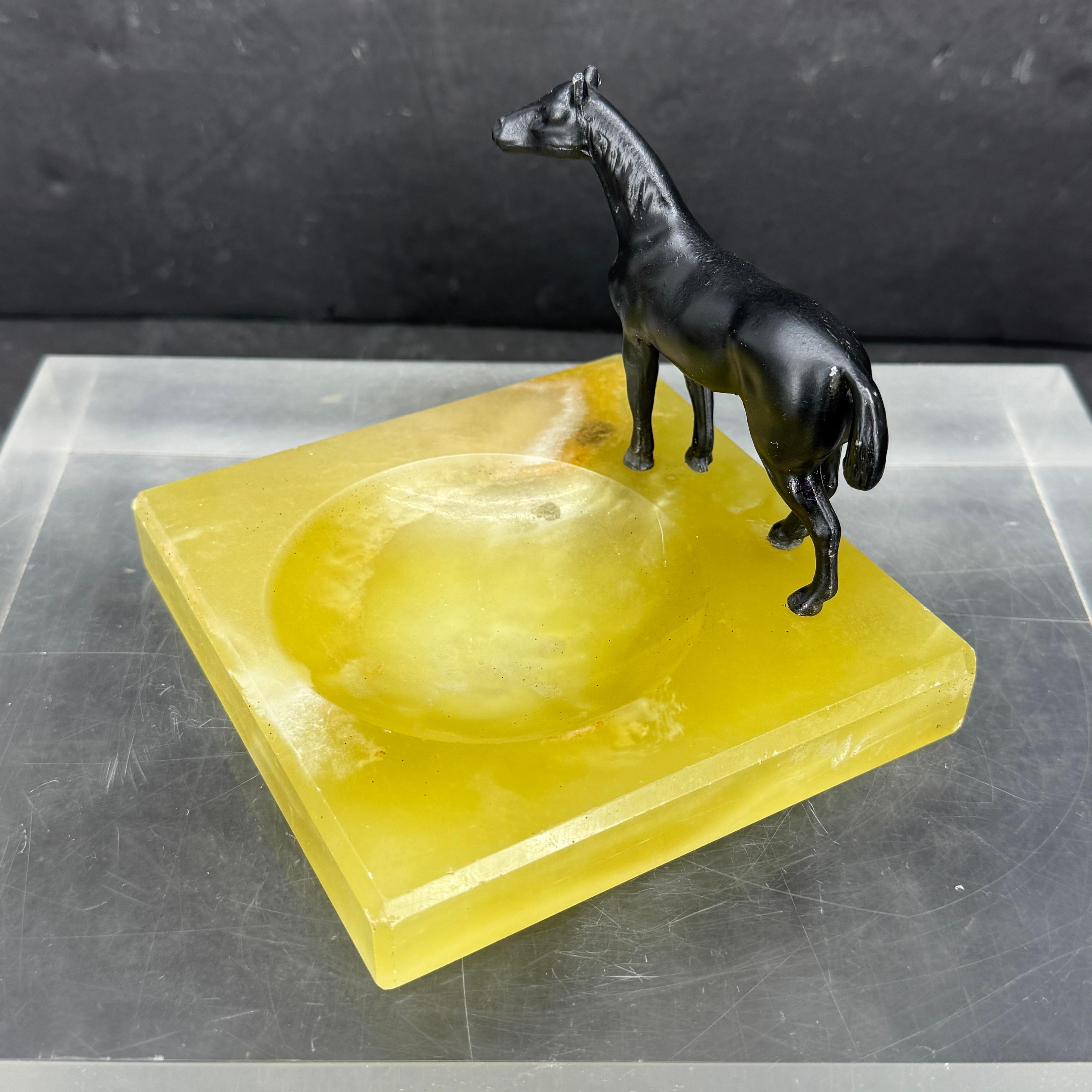 Green Onyx and Bronze Horse Statue Ashtray Jewelry Tray In Good Condition For Sale In Haddonfield, NJ