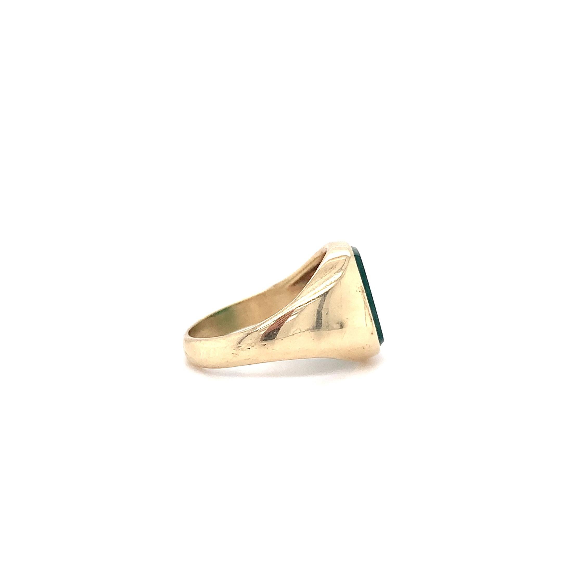 Women's or Men's Green onyx art deco chunky signet pinky ring yellow gold For Sale