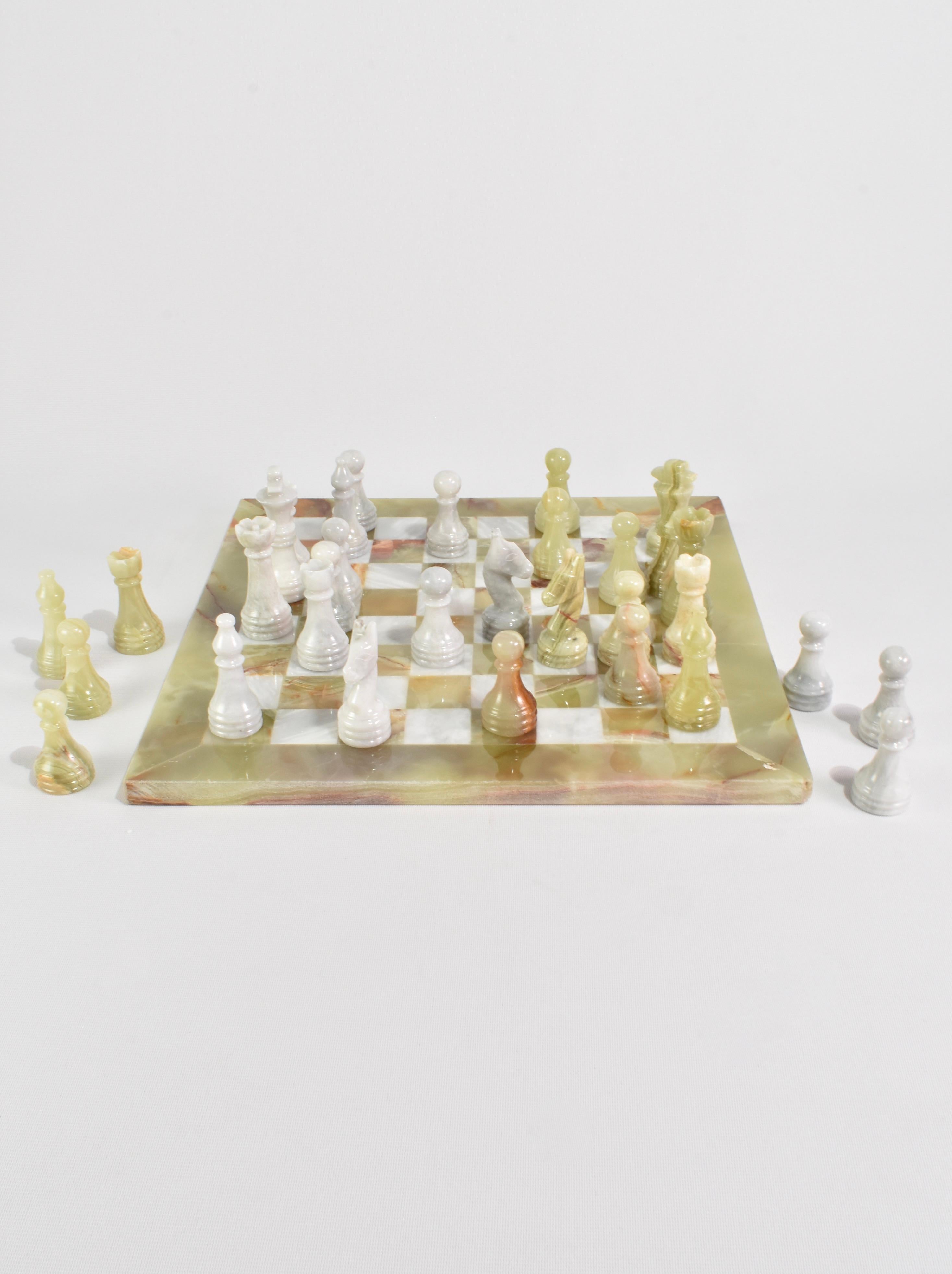 Green Onyx Chess Set 1