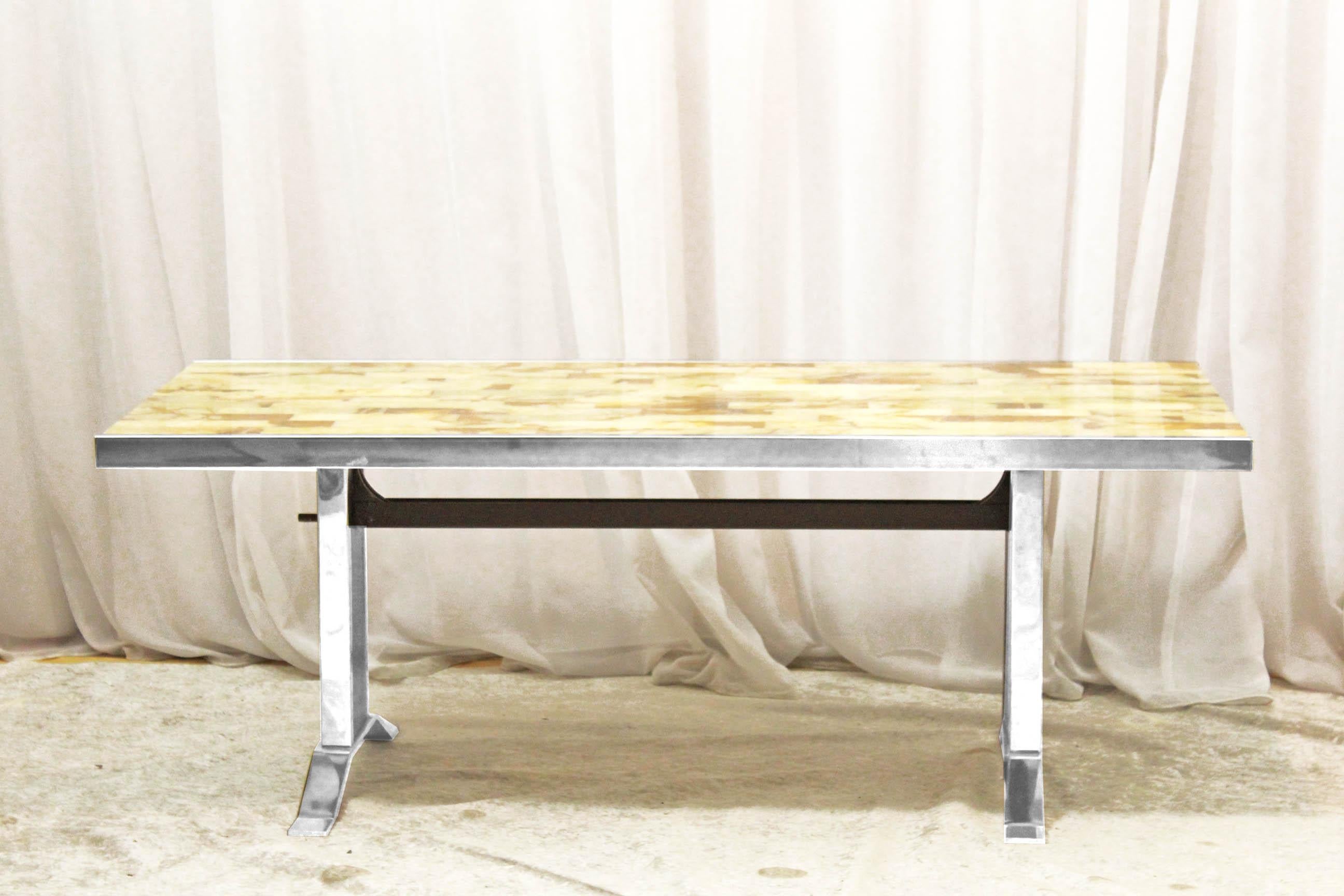 Vintage coffee table produced in Italy in the 1970s. Green onyx top and chromed structure. In very good conditions with only some sign of time.