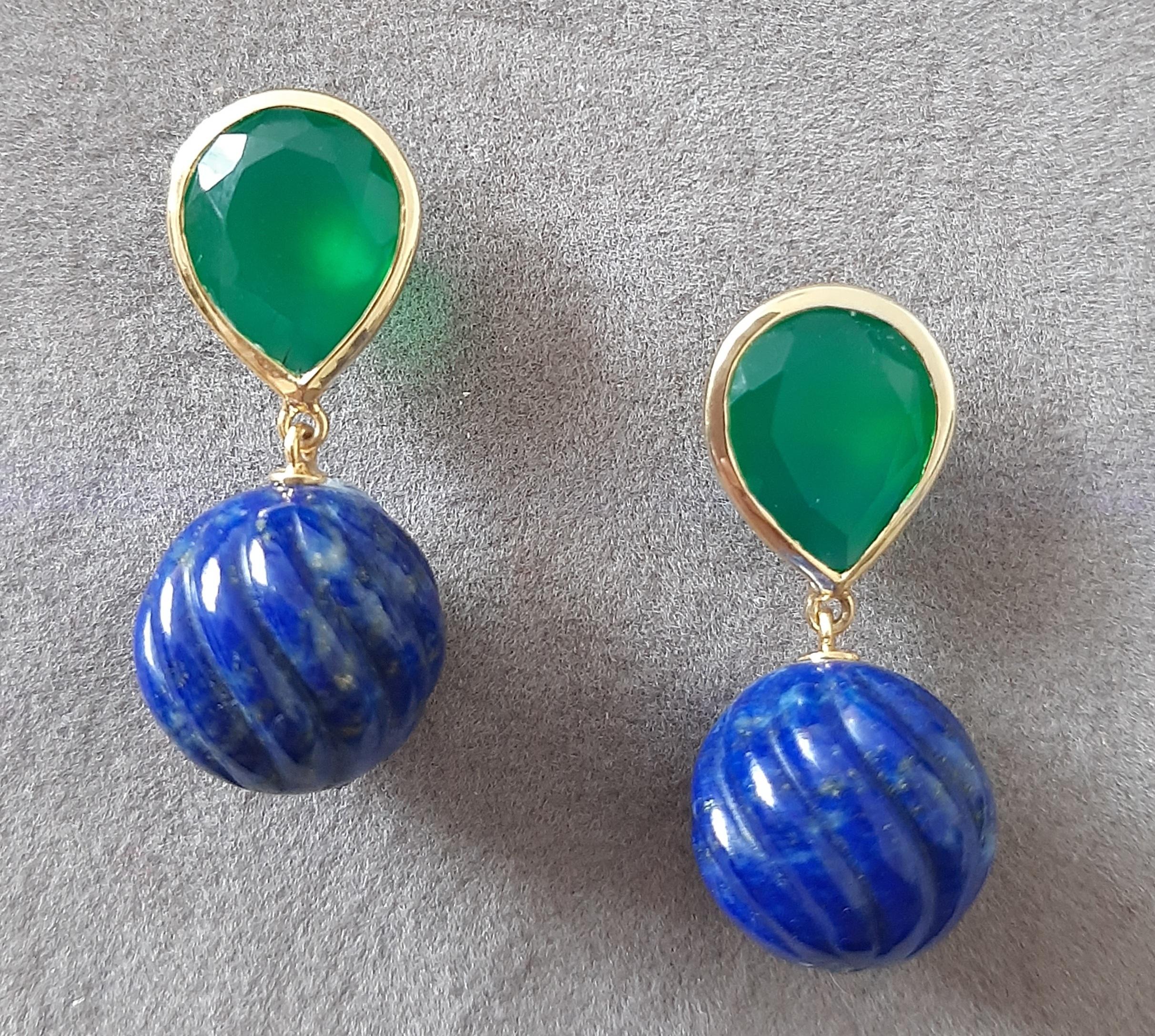 Onix verde facetado en forma de pera tallado Cuentas de lapislázuli Oro amarillo macizo 14k en venta 6
