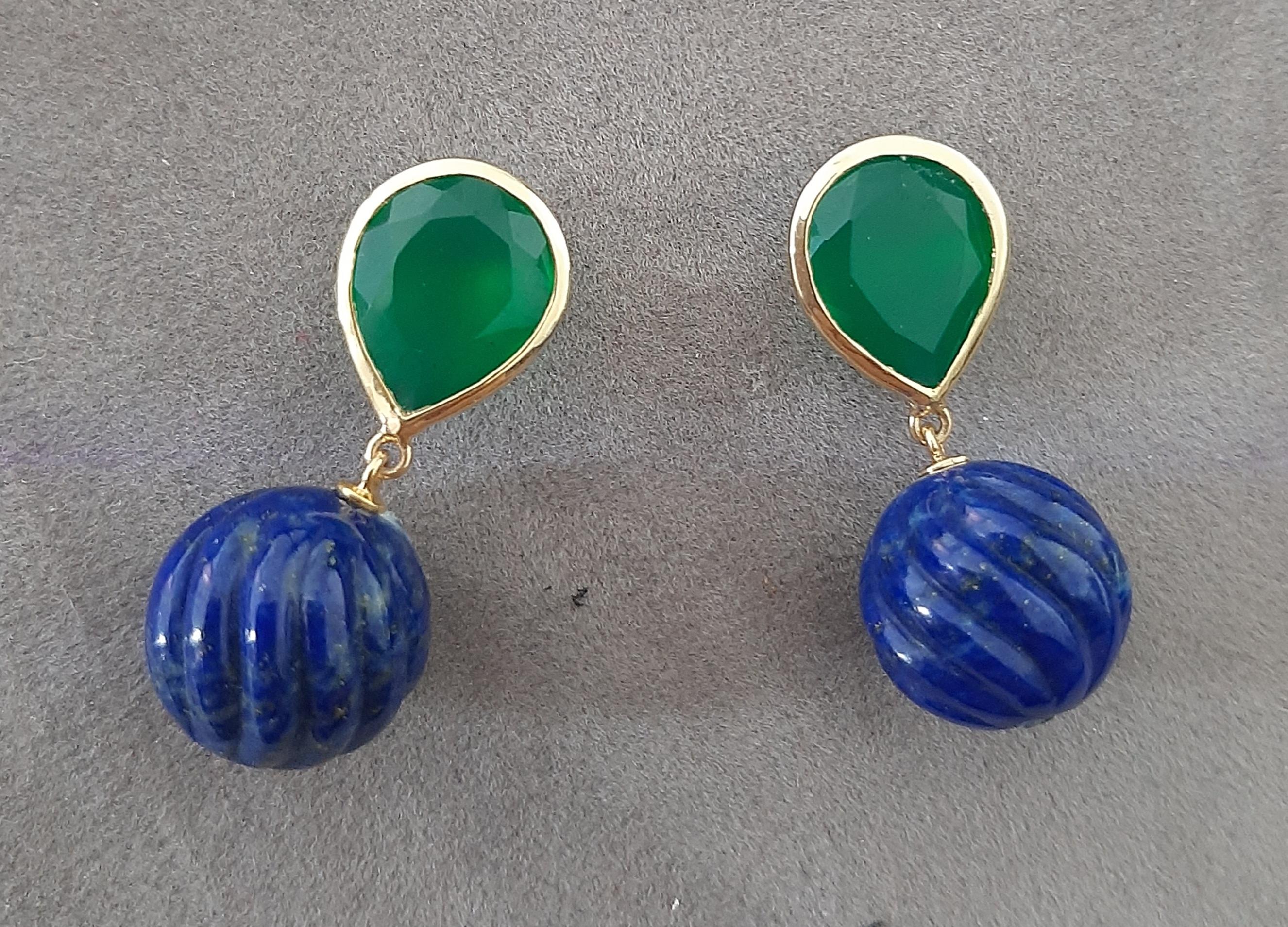 Onix verde facetado en forma de pera tallado Cuentas de lapislázuli Oro amarillo macizo 14k en venta 3