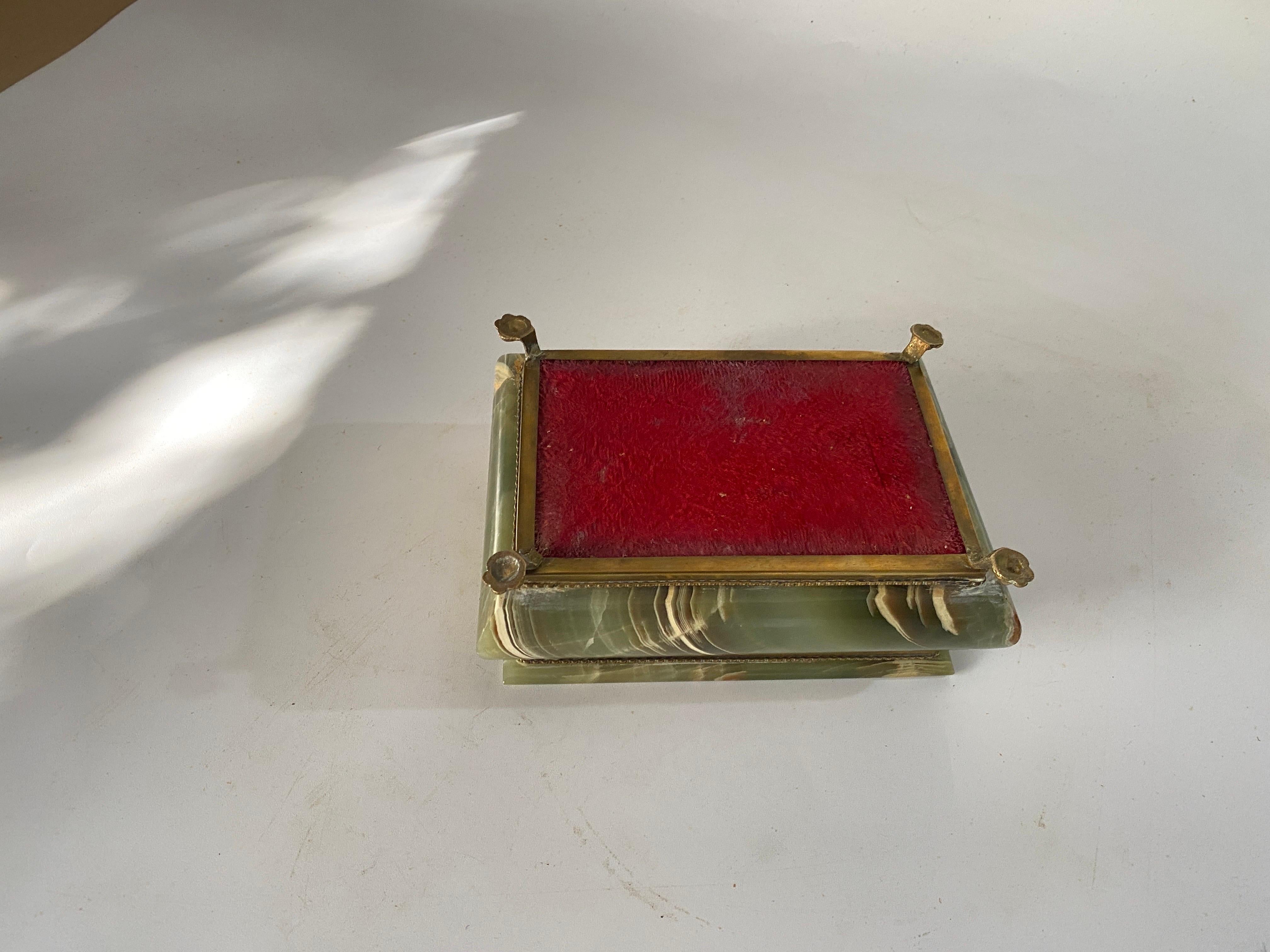 Italian  Green Onyx Marble and Brass Jewelry Display Box, Italy 1950 For Sale