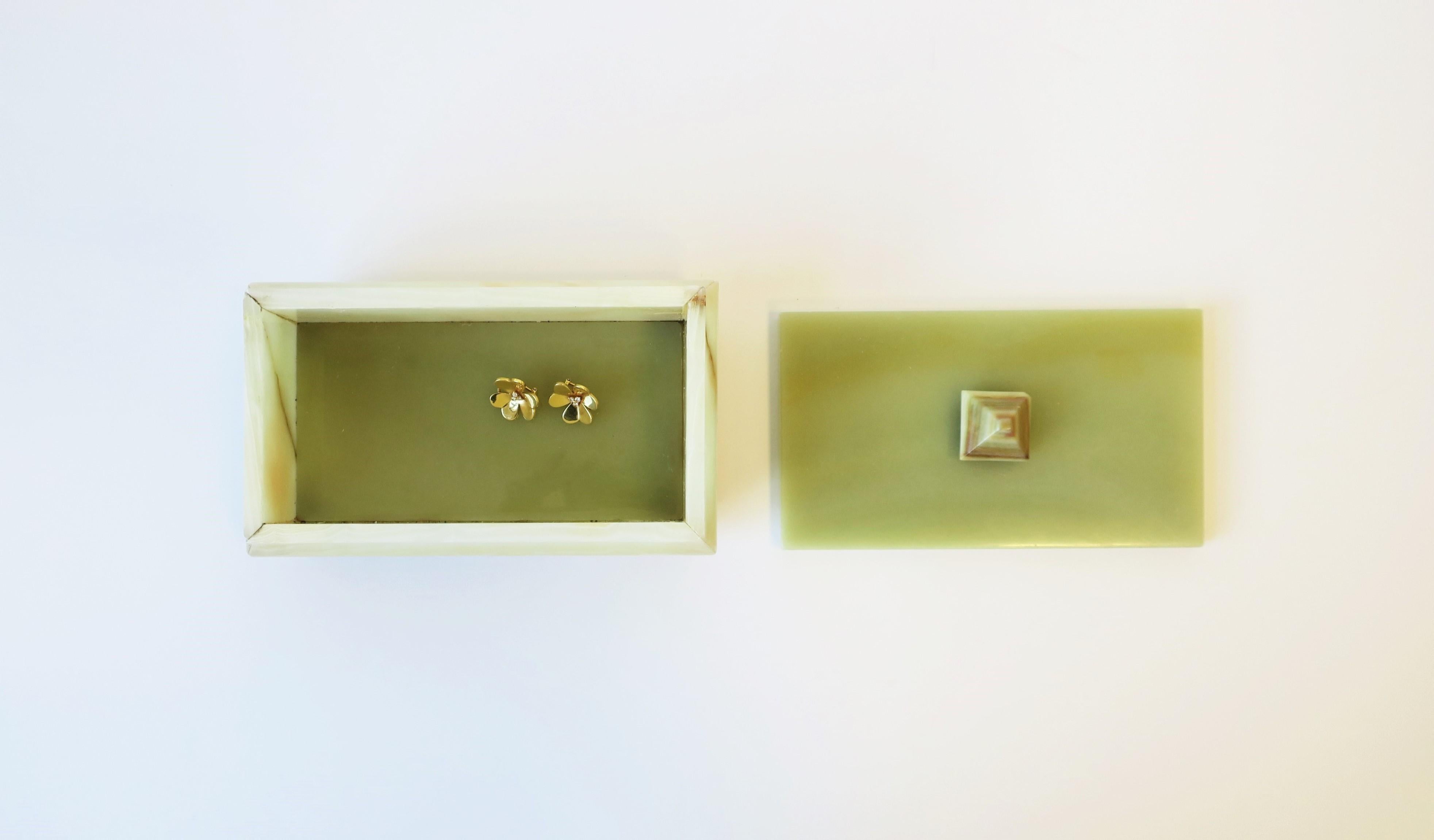 Green Onyx Marble Jewelry or Decorative Box 8