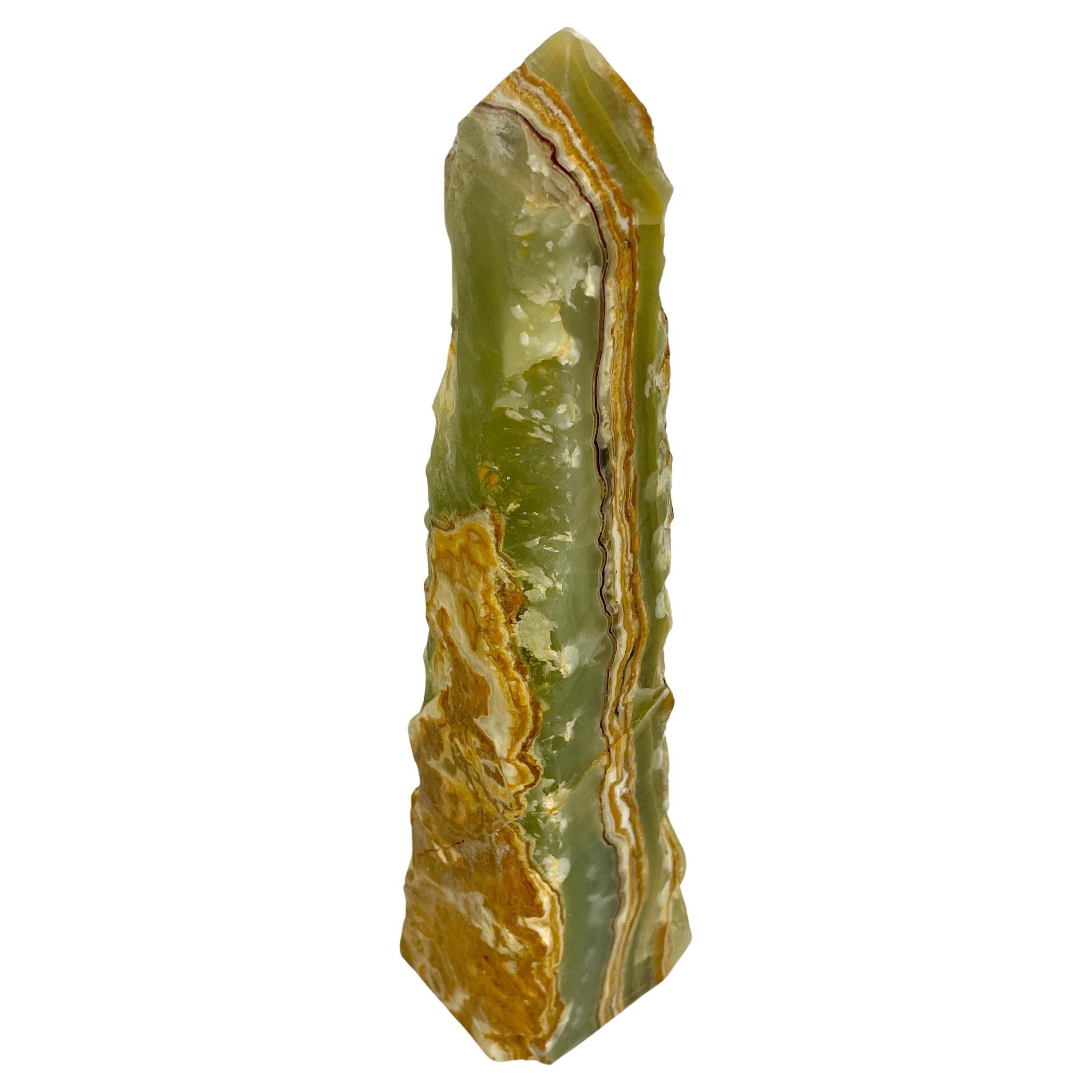 Green Onyx Obelisk With Natural Rough Edge Finish In Good Condition In Haddonfield, NJ