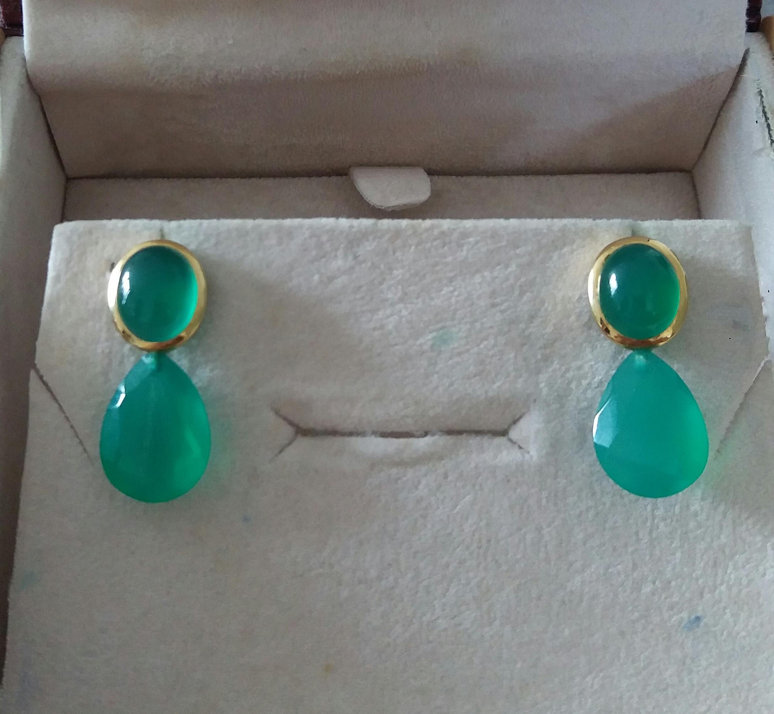 Green Onyx Oval Cabs 14K Yellow Gold Green Onyx Faceted Pear Shape Stud Earrings For Sale 2