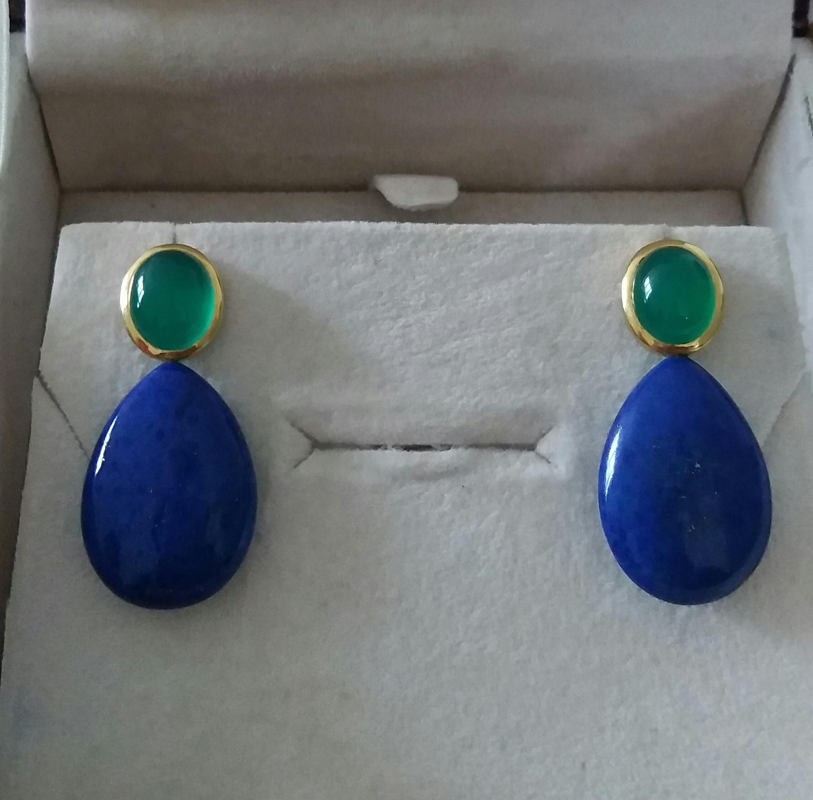 Green Onyx Oval Cabs Yellow Gold Natural Lapis Lazuli Flat Plain Drop Earrings For Sale 4