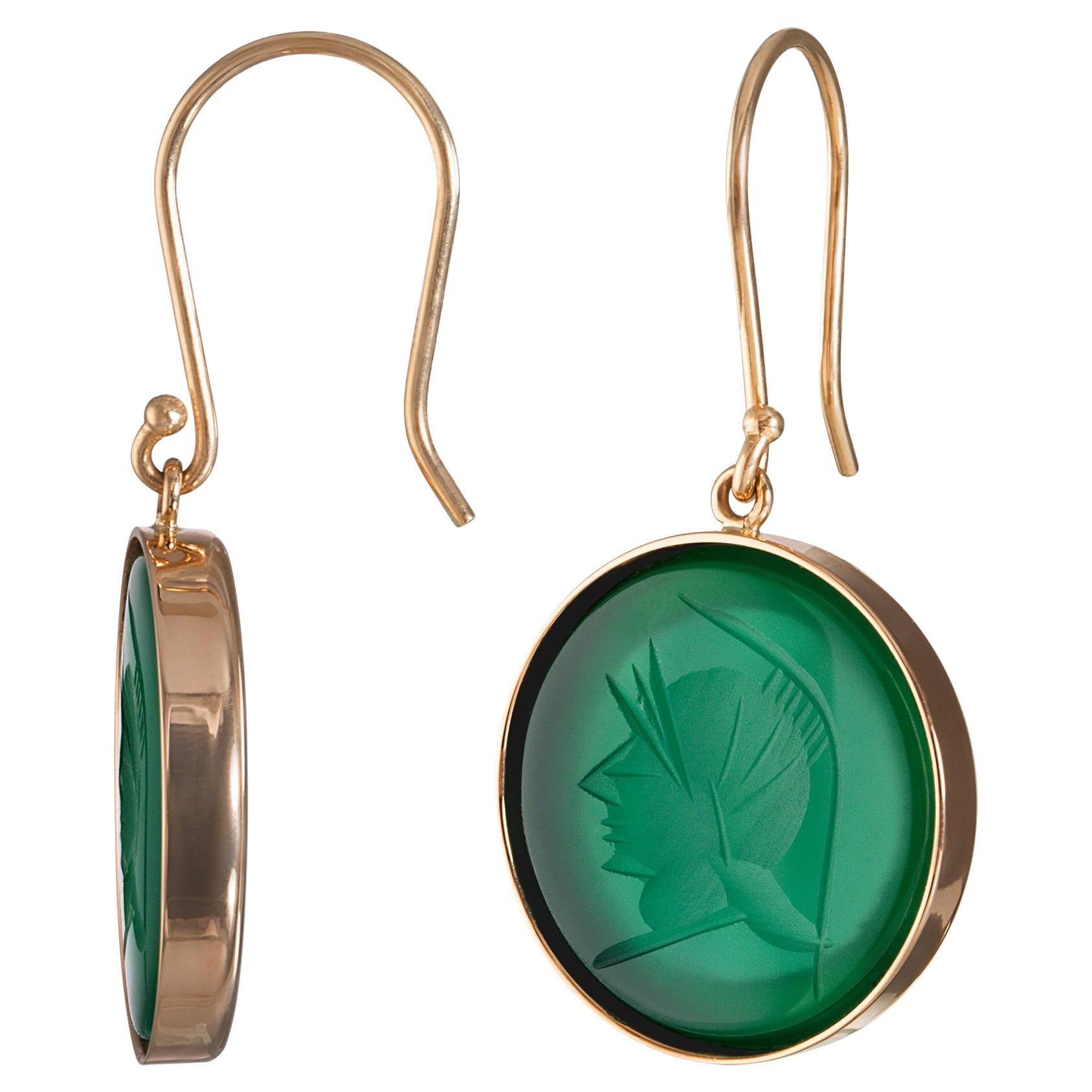Green Onyx Round Intaglio Hanging Dangling 14k Yellow Estate Vintage Earrings For Sale