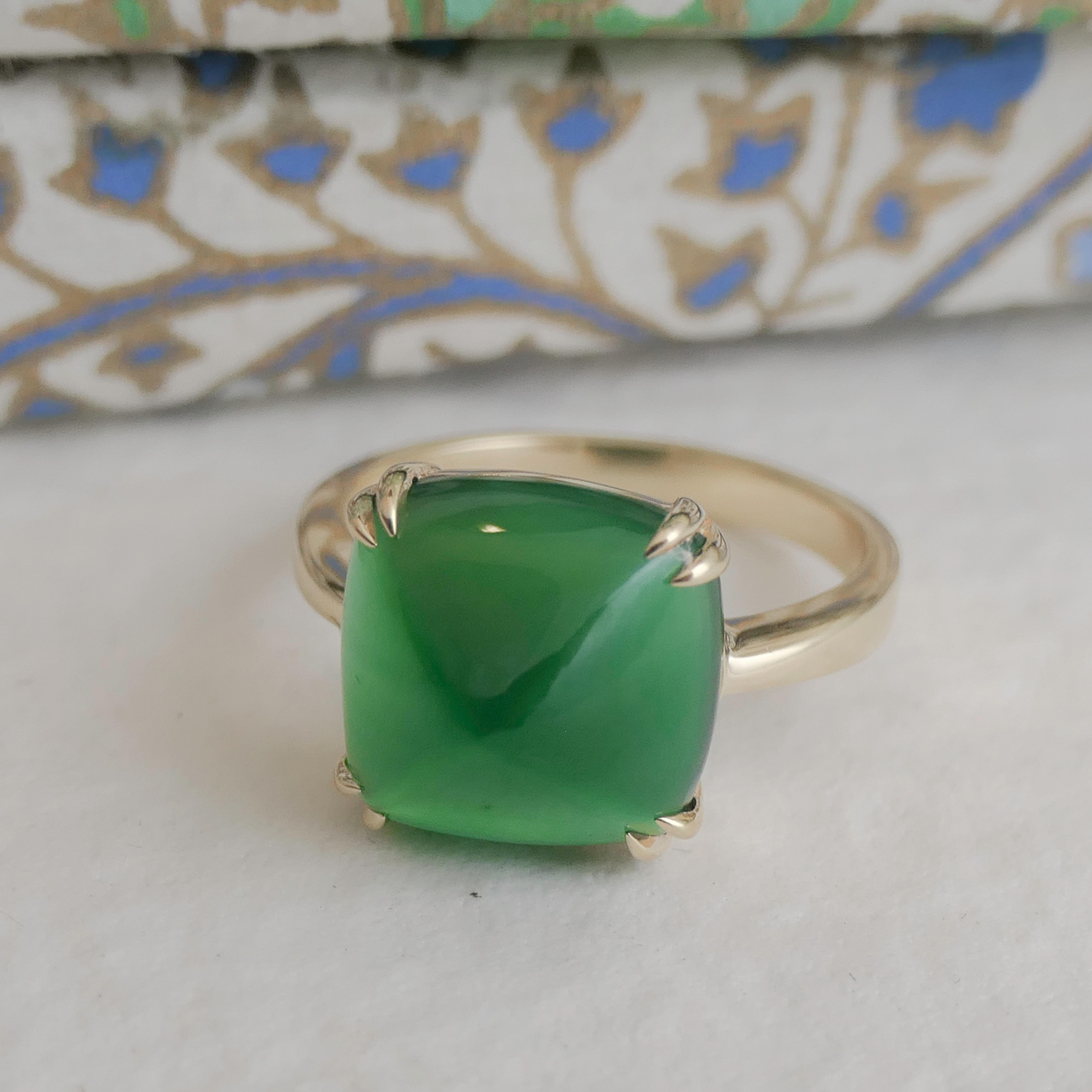 Green Onyx Sugar Loaf Gold Plated Sterling Silver Ring For Sale 3