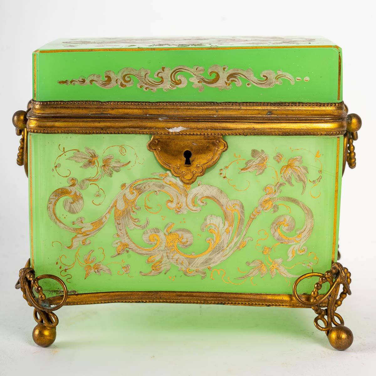 Green Opaline Box, 19th Century 1