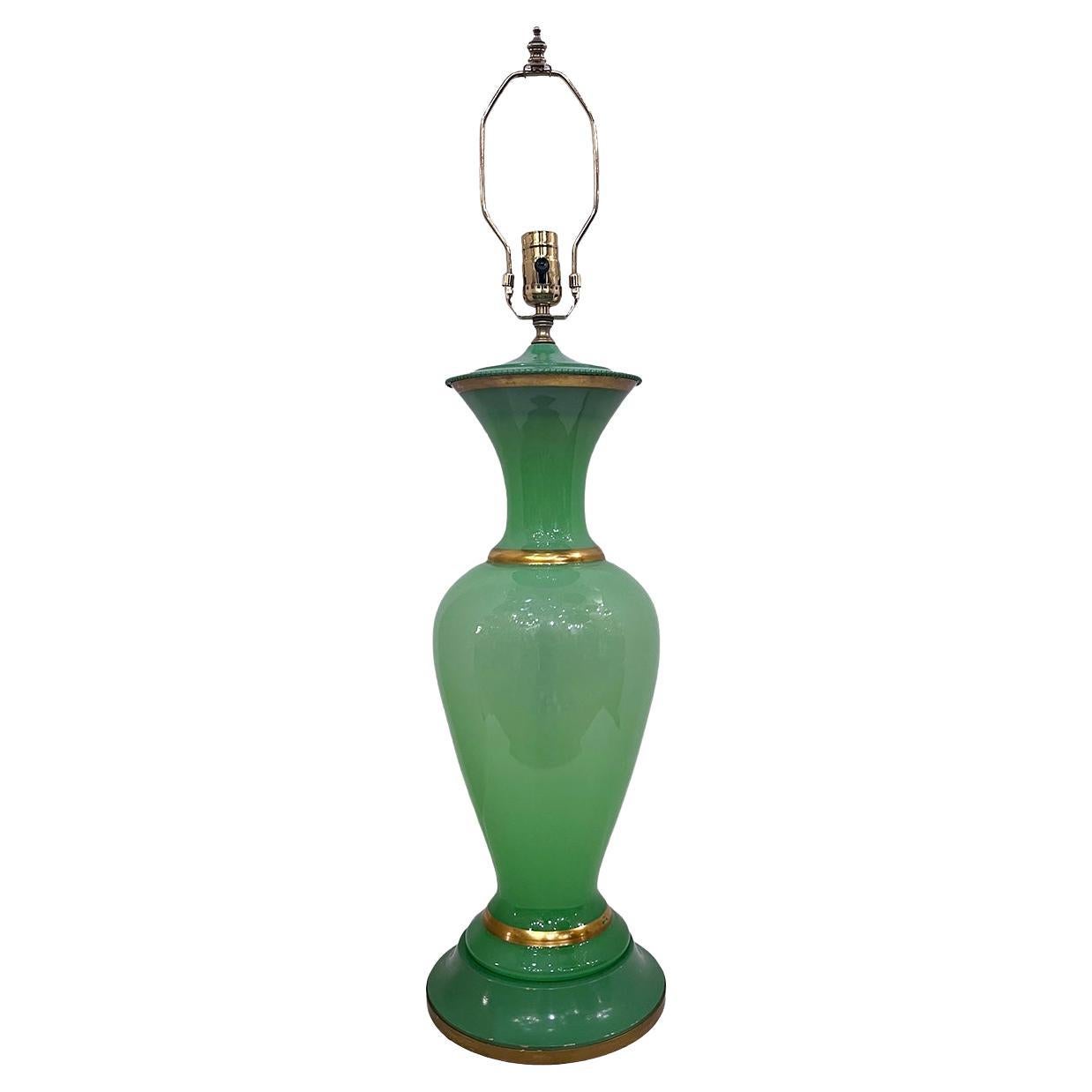 Lampada in vetro opalino verde