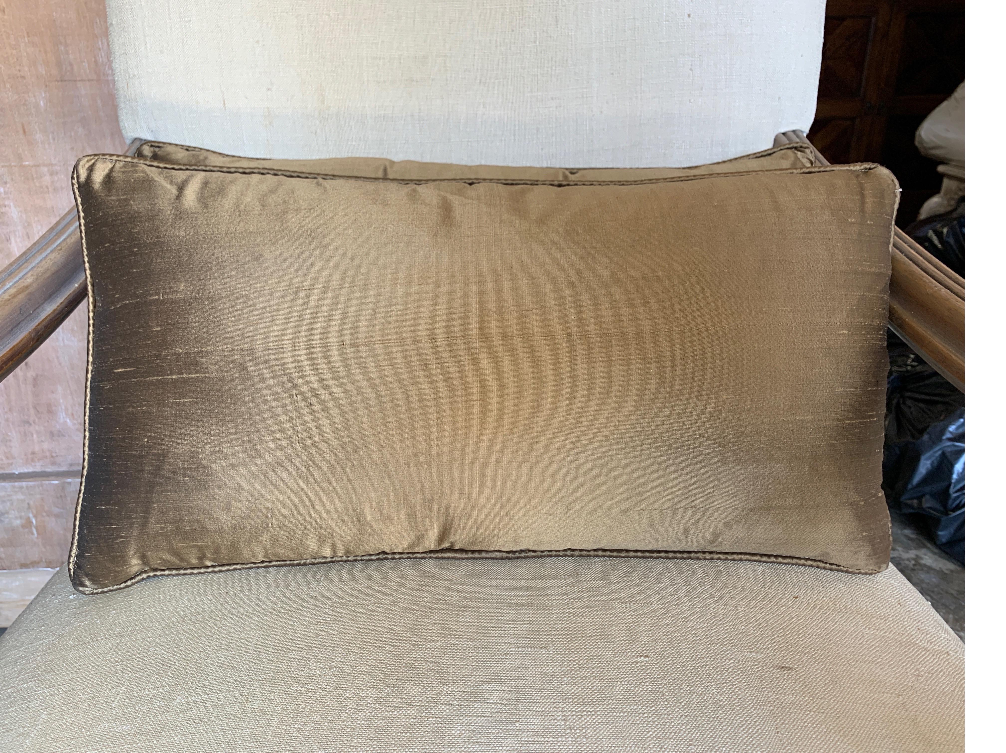 Green Orsini Fortuny Lumbar Pillows, Pair In Excellent Condition In Los Angeles, CA