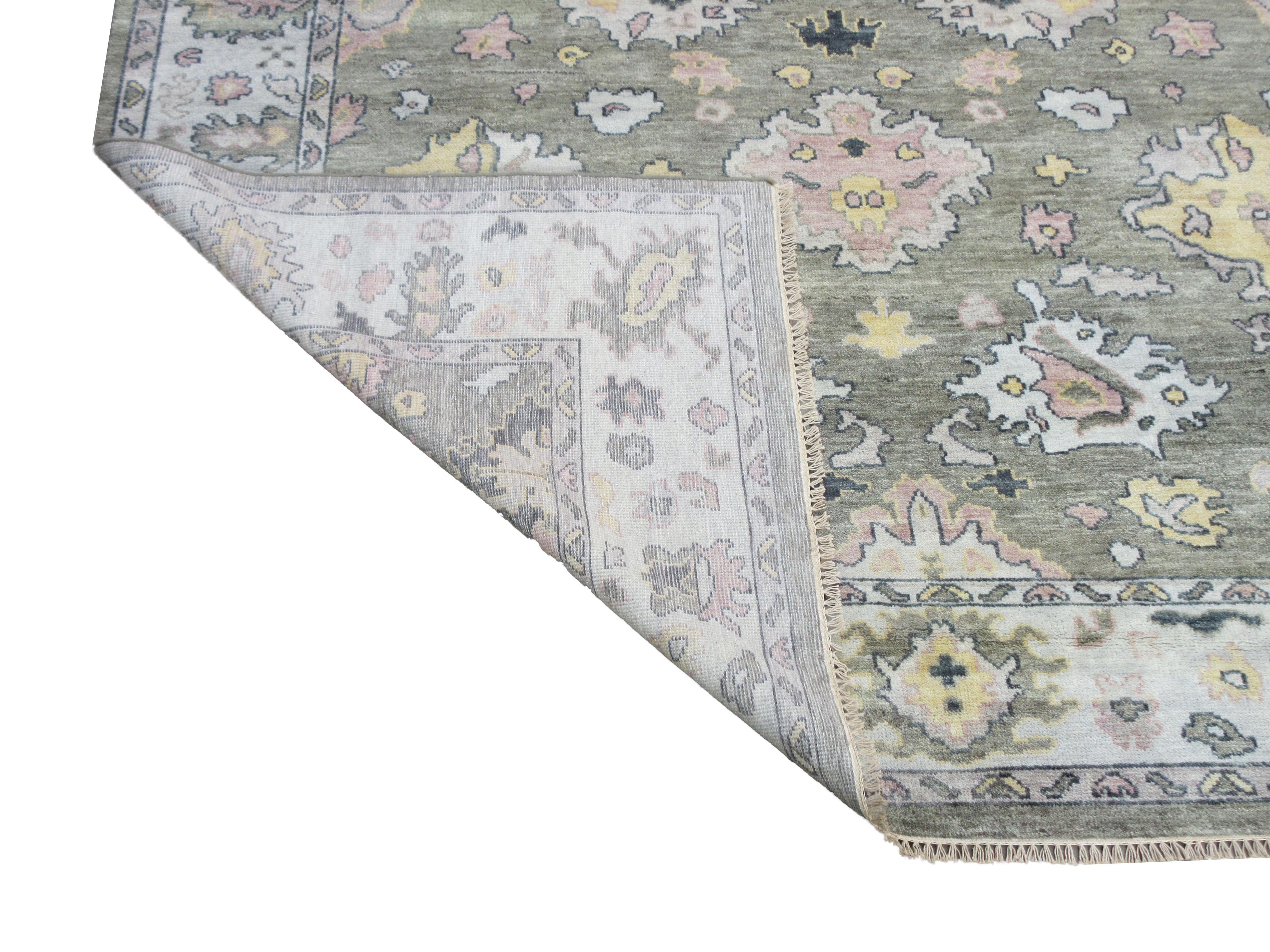 Green Oushak Area Rug In New Condition For Sale In Laguna Hills, CA