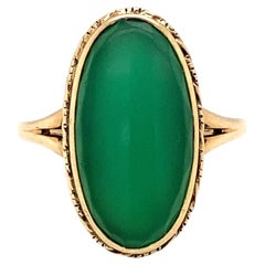 Green Oval Onyx and 14 Carat Yellow Gold Vintage Dress Ring