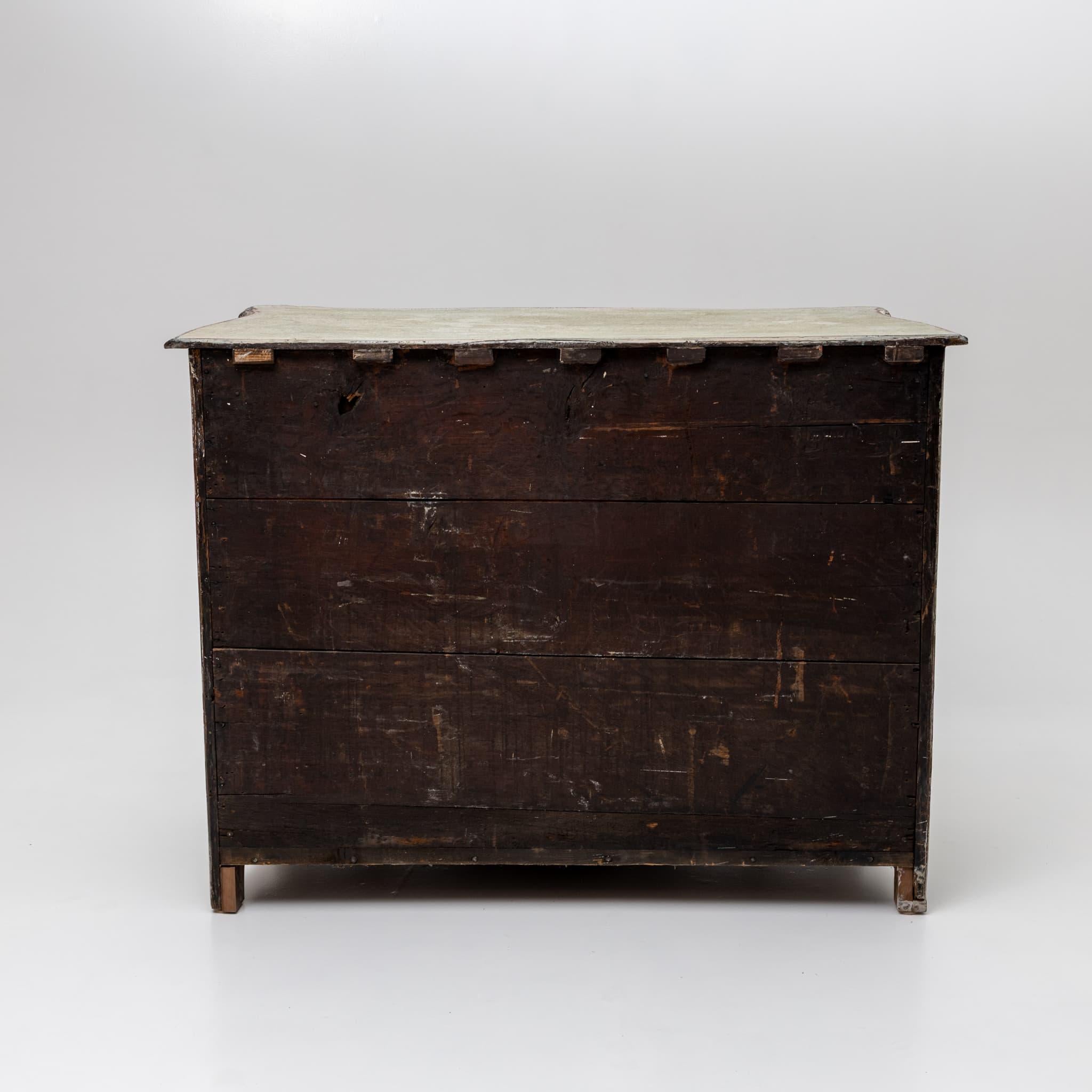 Commode Louis XV peinte en vert, XVIIIe siècle en vente 5