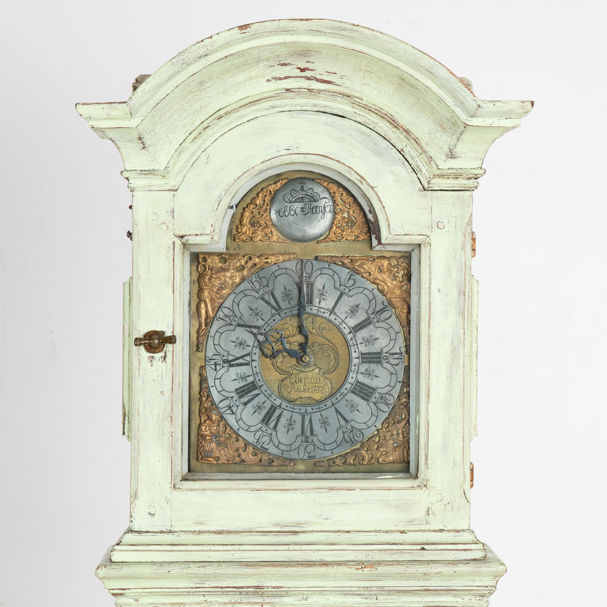 Green Painted Pine Grandfather Clock, Denmark circa 1840-60 In Good Condition For Sale In Round Top, TX