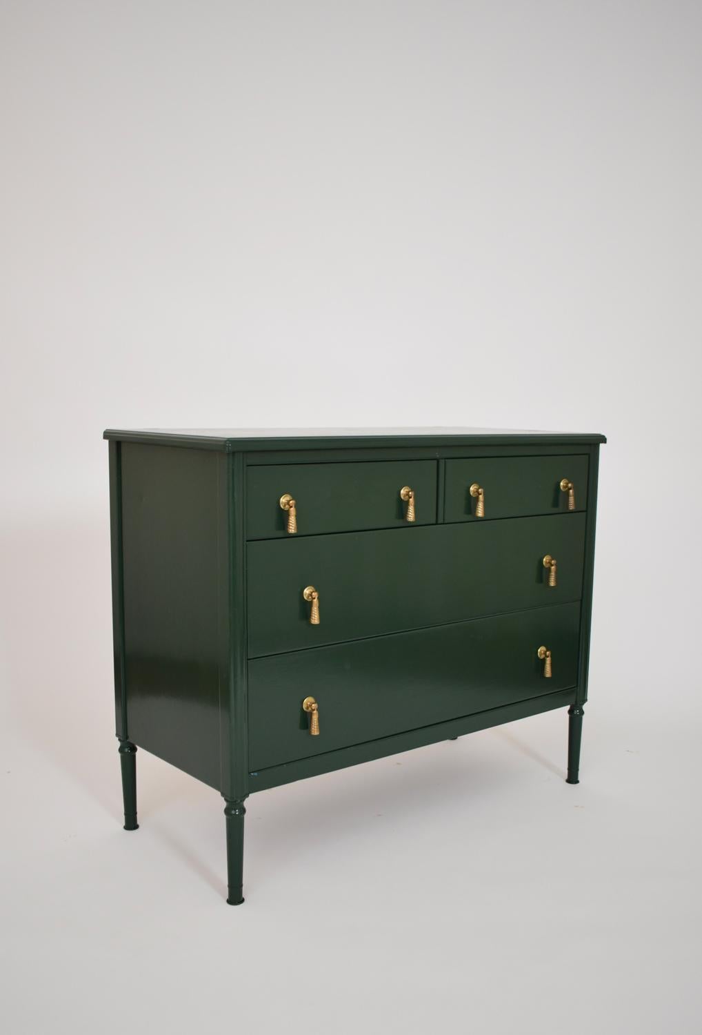 Cómoda de chapa pintada de verde, años 60. Francés en venta
