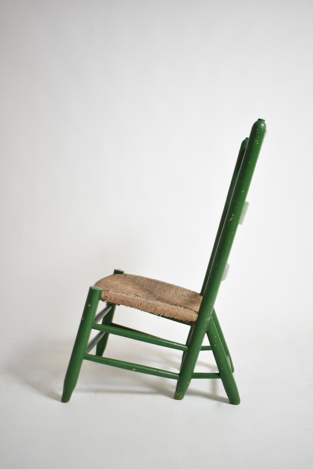 Kaminsessel aus grün lackiertem Holz und Stroh, 1960er Jahre. im Zustand „Gut“ im Angebot in Lisboa, PT