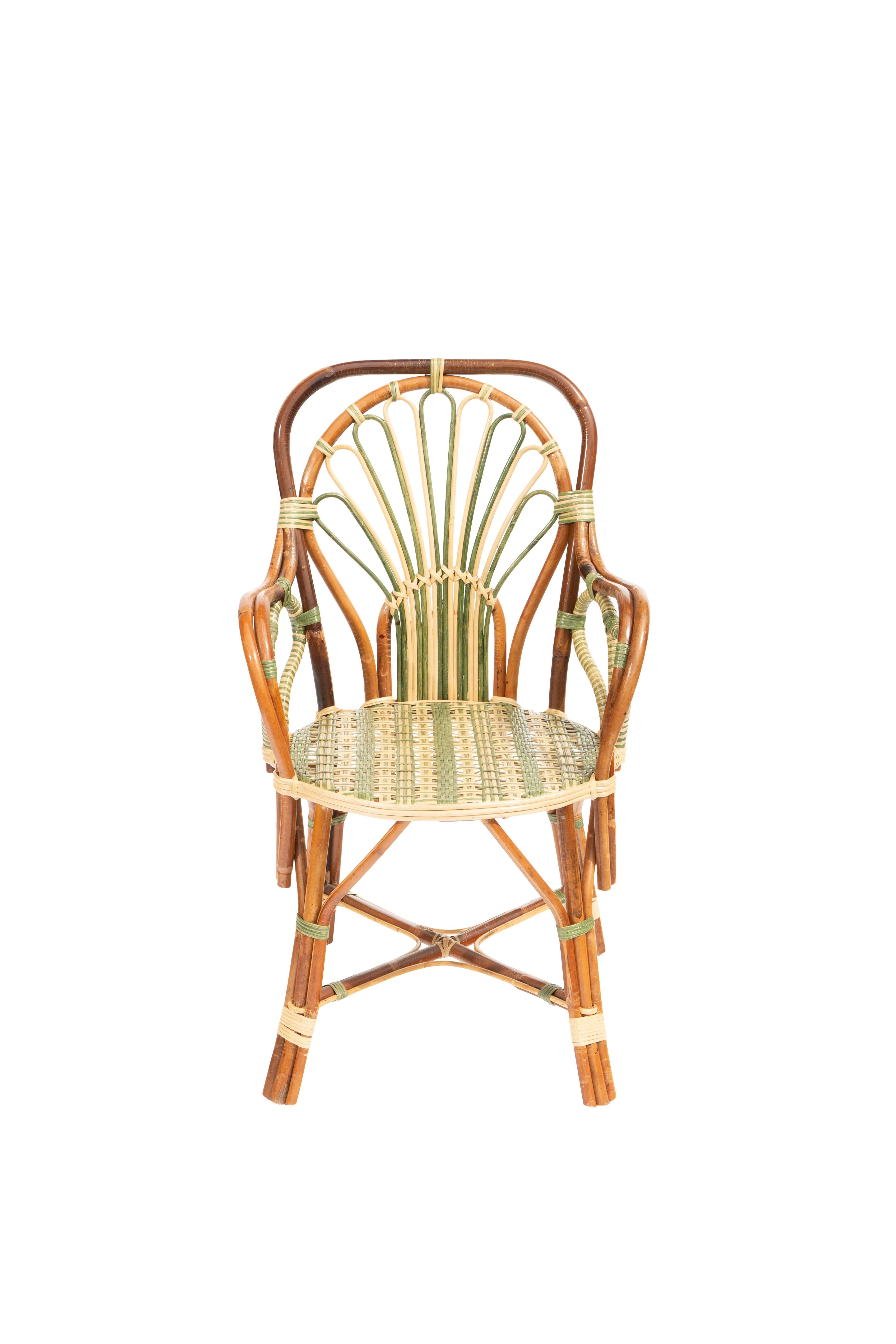 Fauteuil en rotin Green Peacock par Creel and Gow :

Mesures : 23