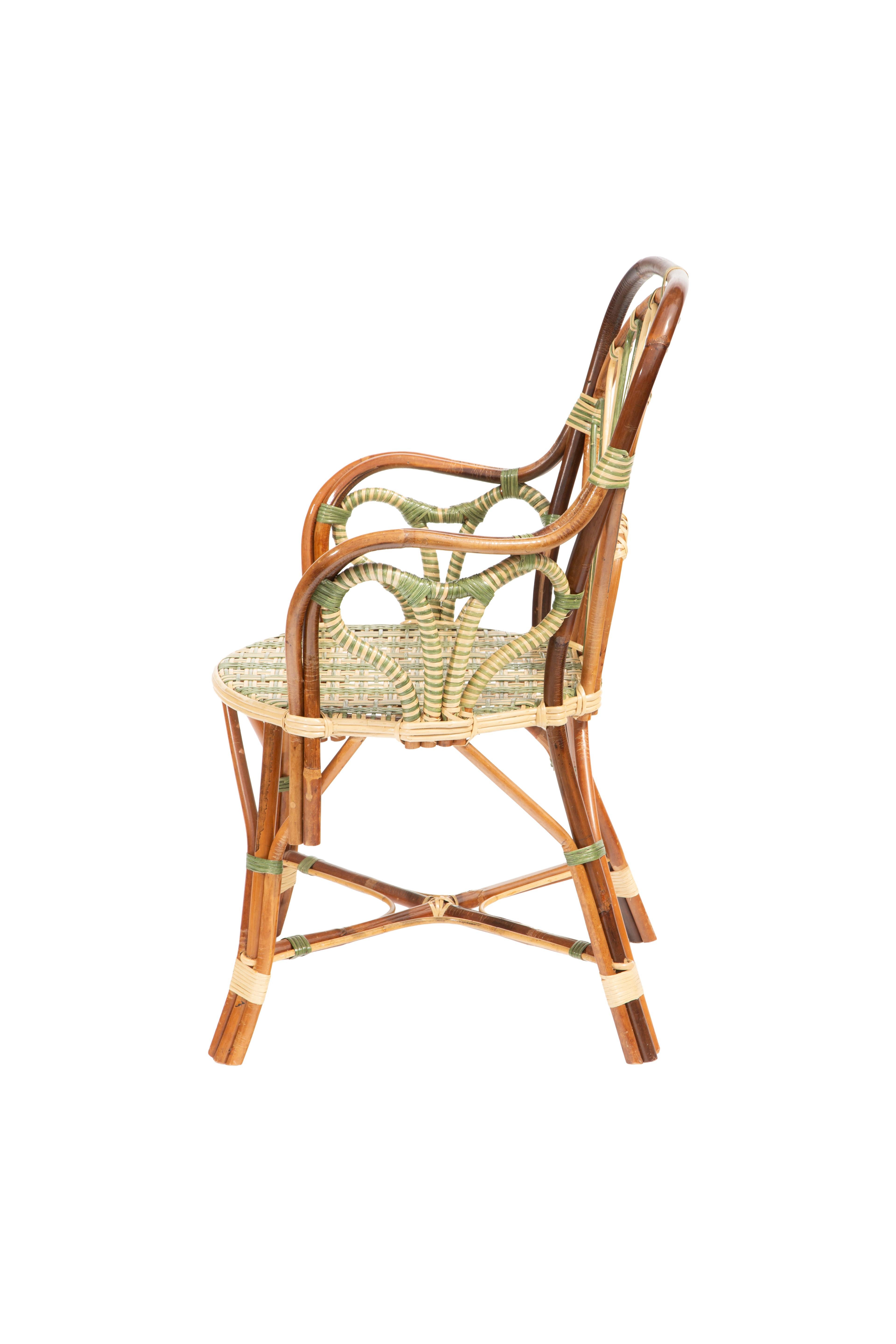 Tissé à la main Fauteuil en rotin vert paon par Creel and Gow en vente