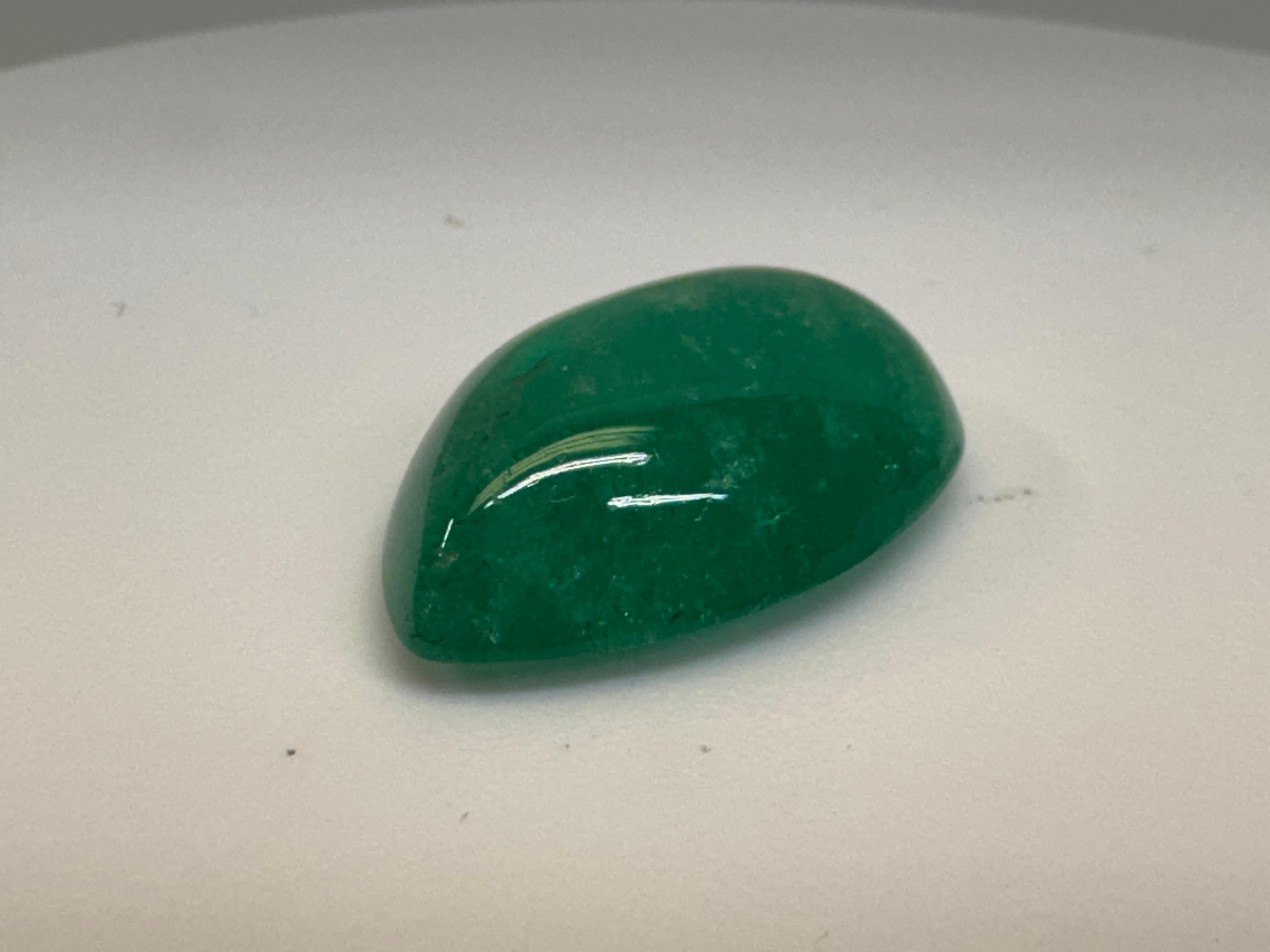 Taglio a goccia Green Pear Emerald in vendita