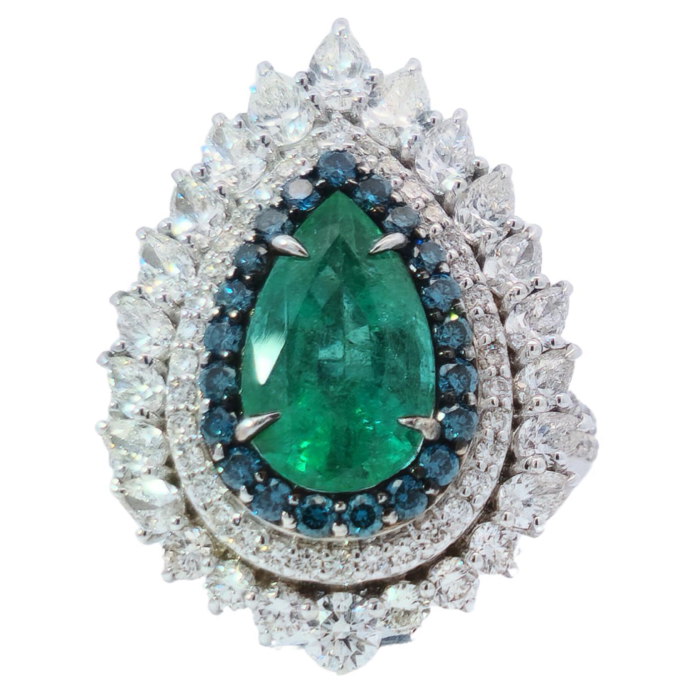 Pendentif bague émeraude verte en forme de poire en vente