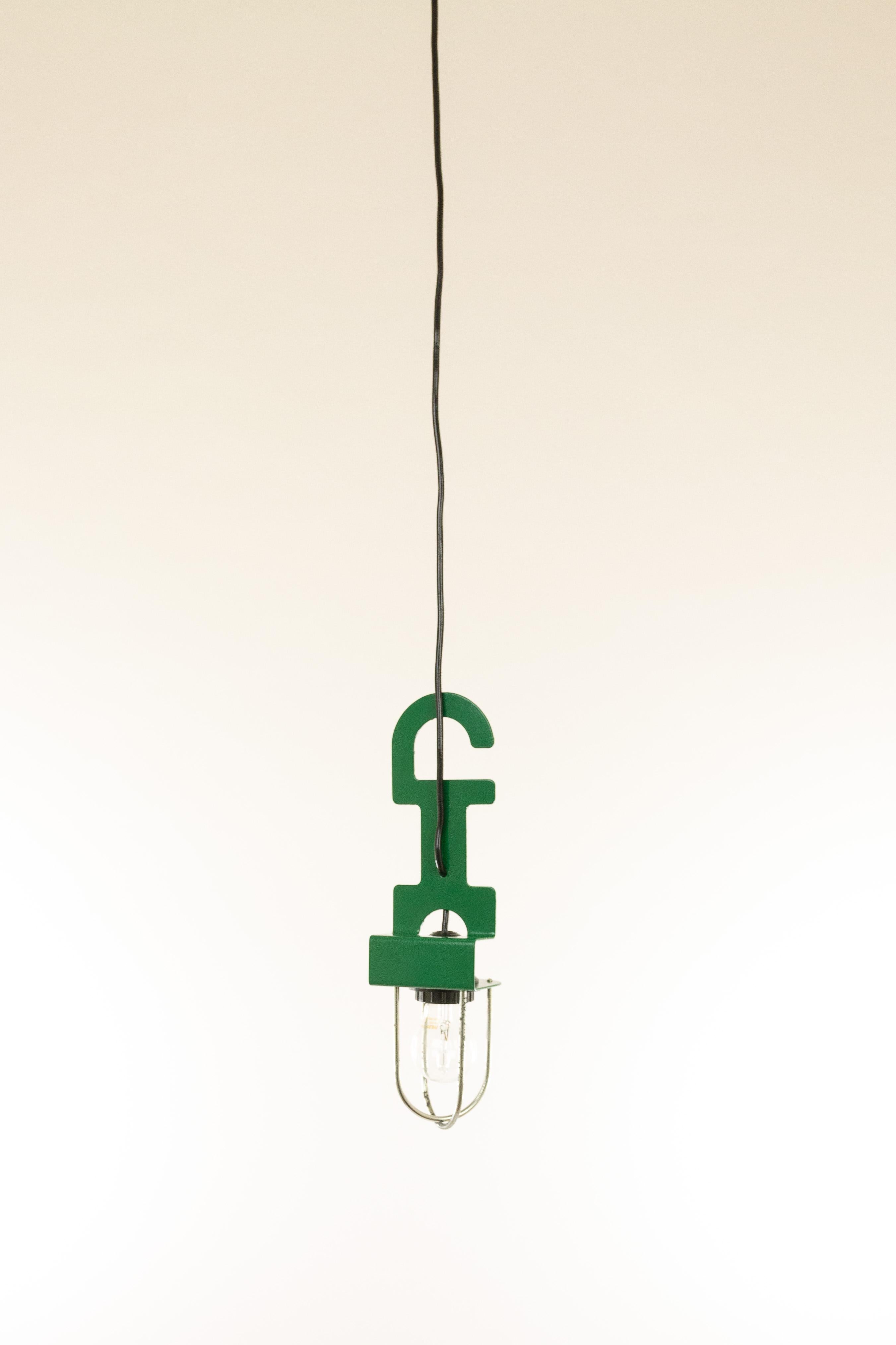 Mid-Century Modern Lampe à suspension ou lampe de bureau verte de Reggiani, années 1970 en vente