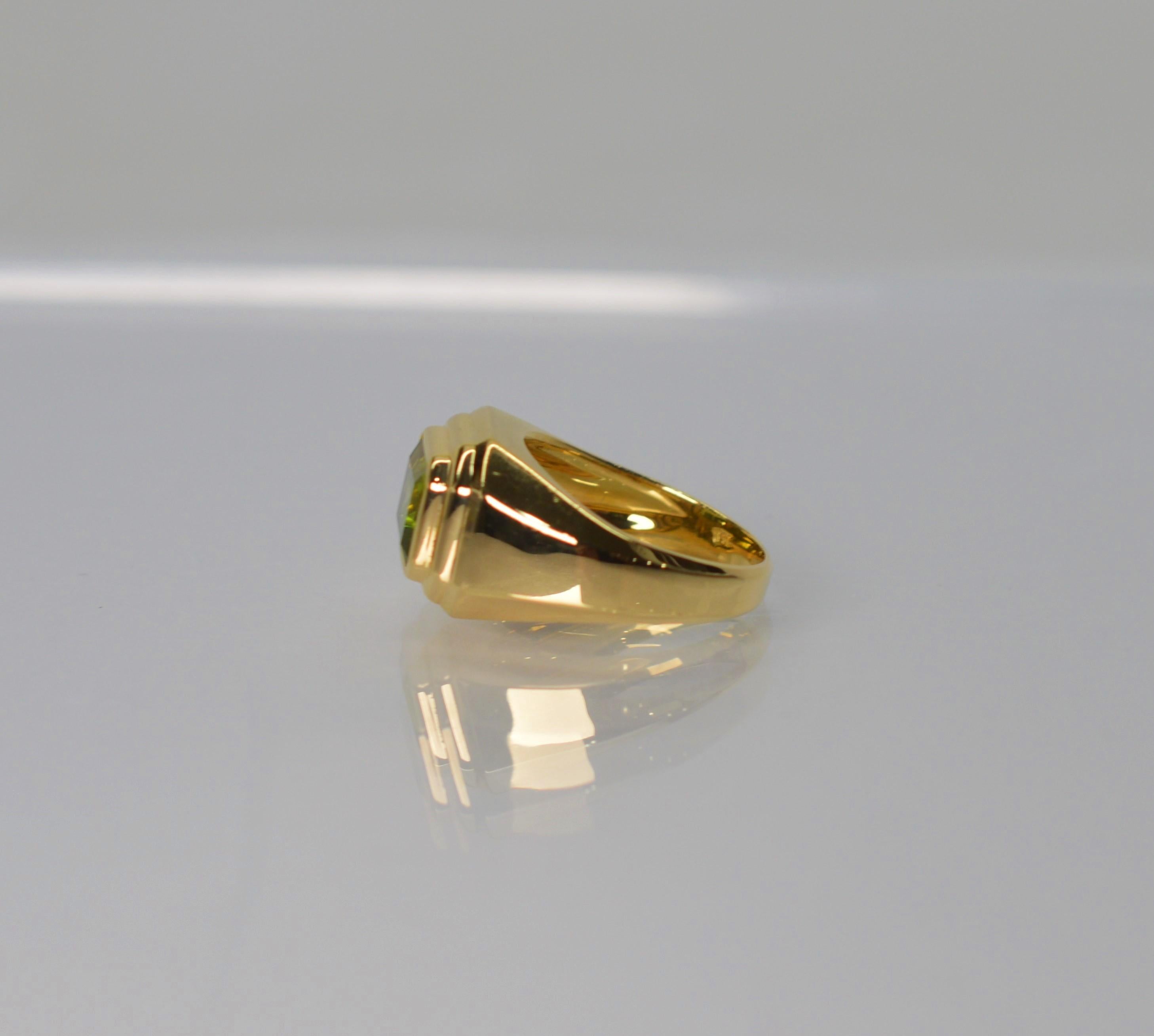 Emerald Cut Green Peridot 18 Karat Yellow Gold Step Ring For Sale