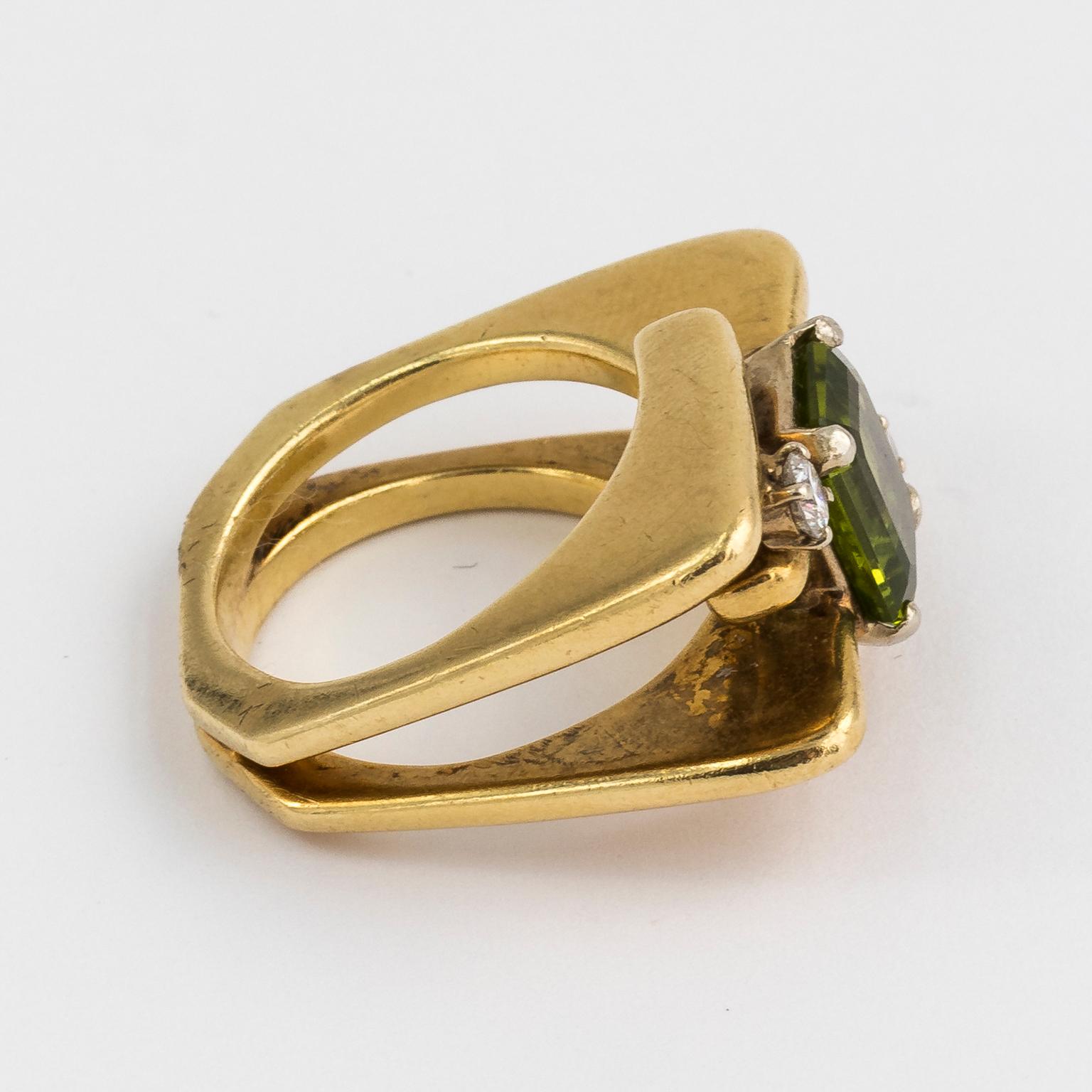 Green Peridot and Diamond Ring 5