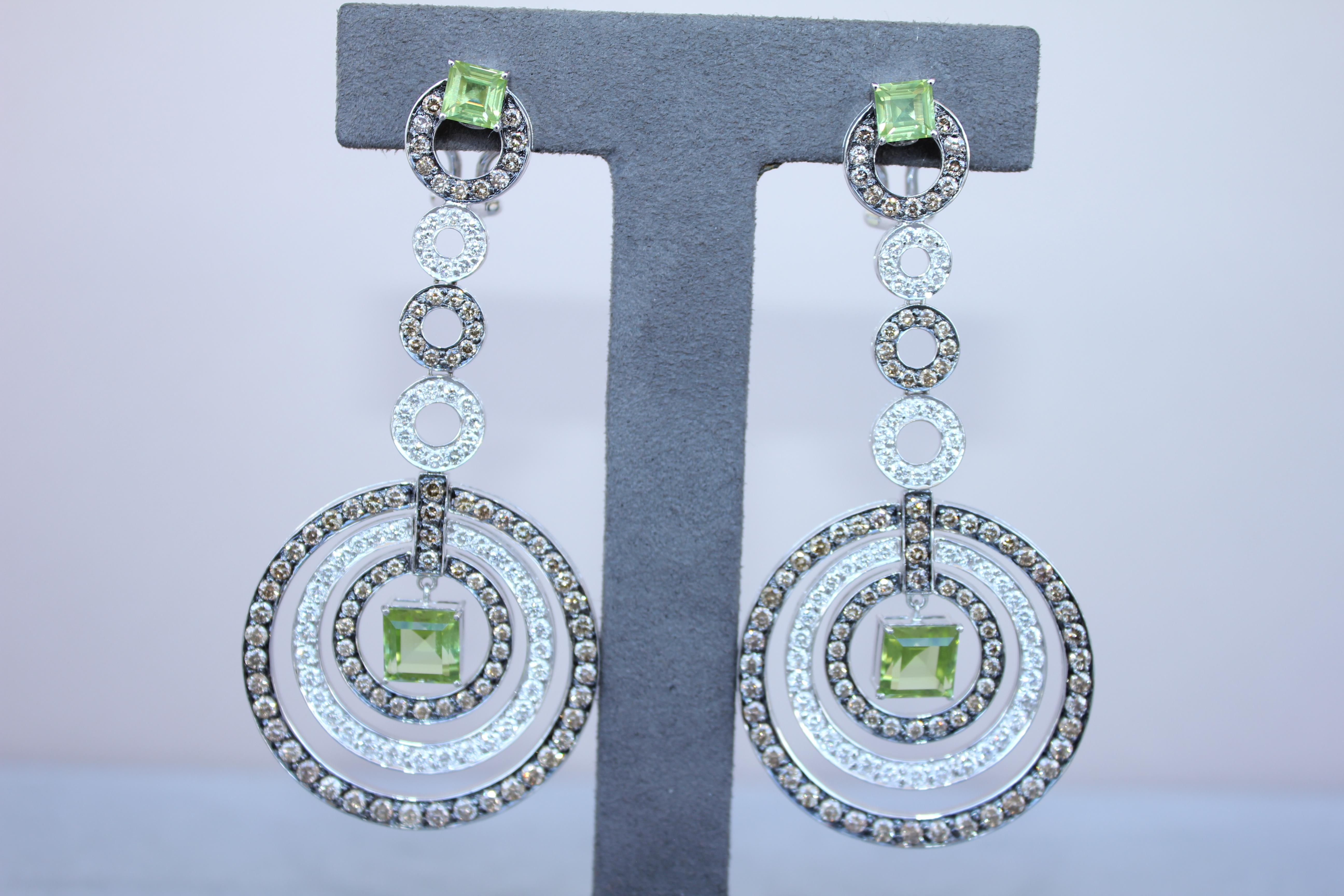 Green Peridot Faceted Square White & Brown Diamond 18K White Black Gold Earrings For Sale 4