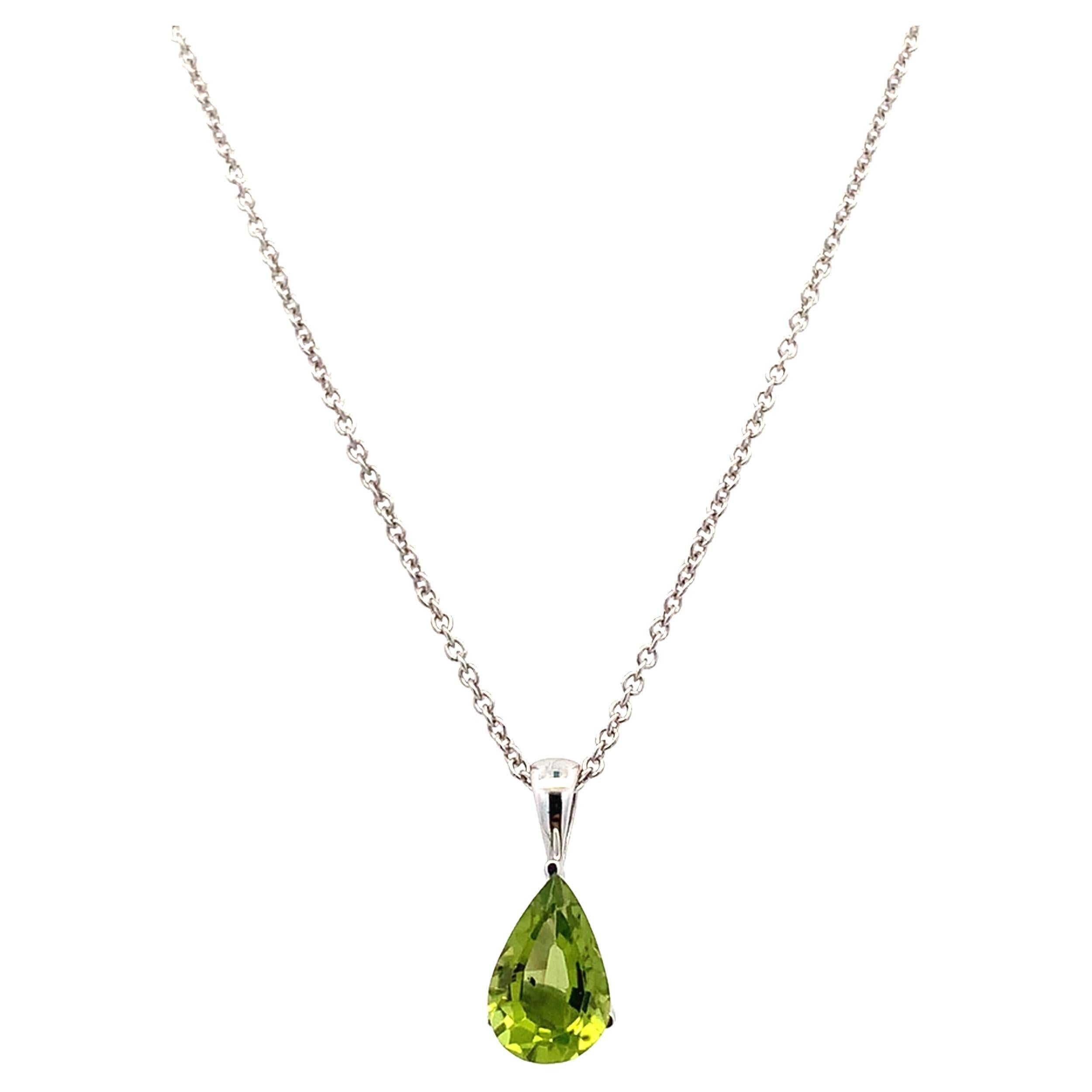 Green peridot pear shaped pendant necklace 18k white gold