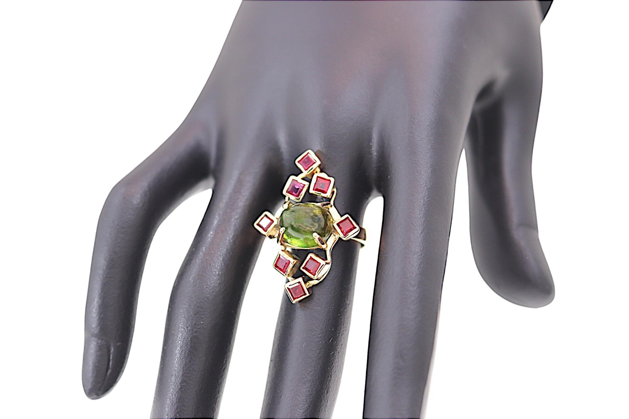 Contemporain Peridot vert Rubis rouge Bague en or rose Botta gioielli en vente