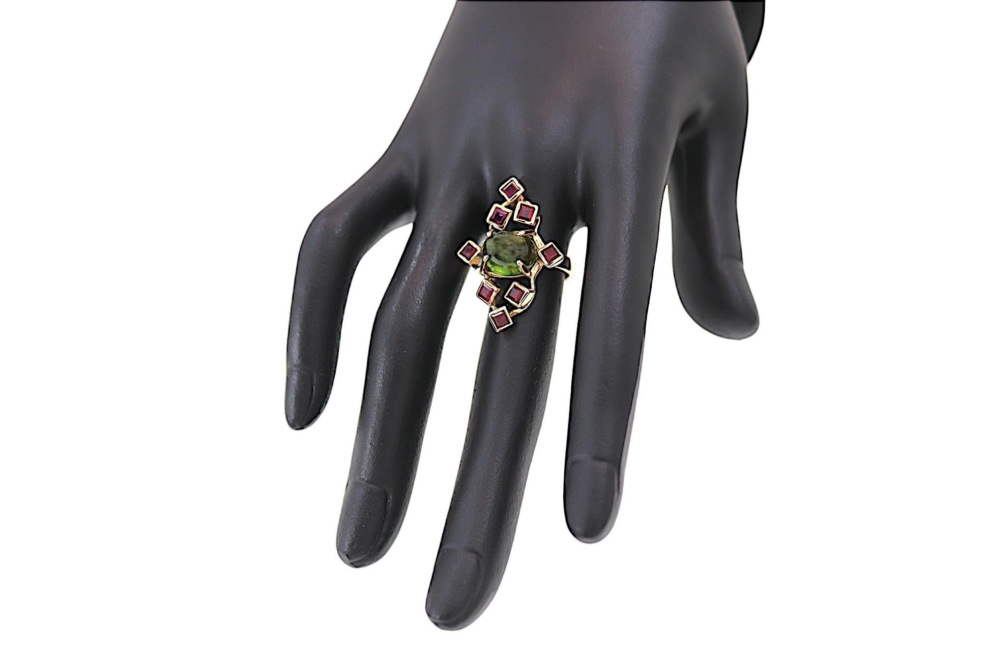 Peridot vert Rubis rouge Bague en or rose Botta gioielli Pour femmes en vente