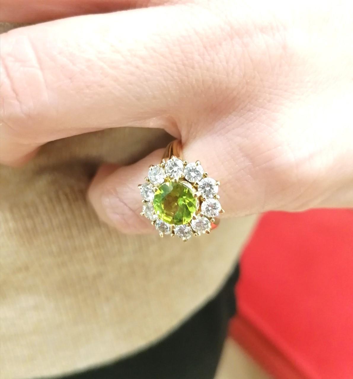 Women's Green Peridot with Brilliant Cut Diamonds 18 Karat Yellow Gold Ring For Sale